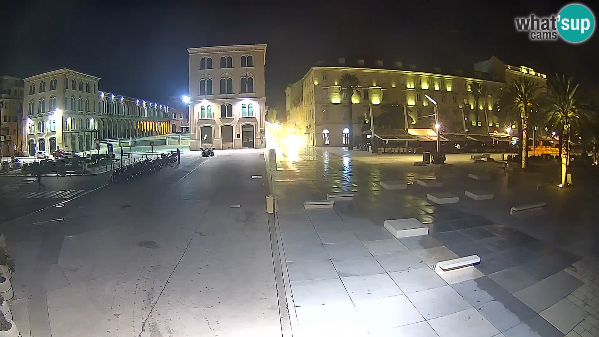 Webcam Split Riva – Prokurative | Trg Republike