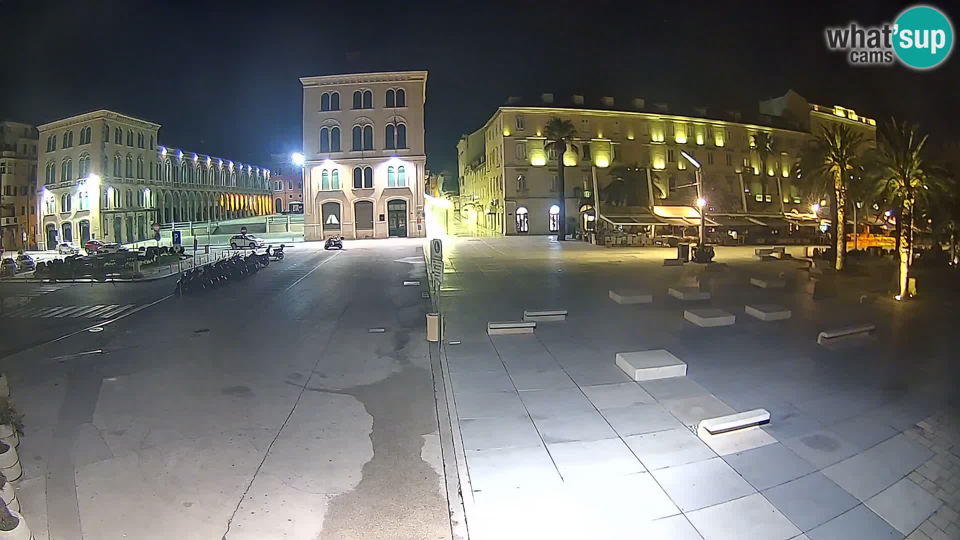 Webcam Split Riva – Prokurative | Trg Republike