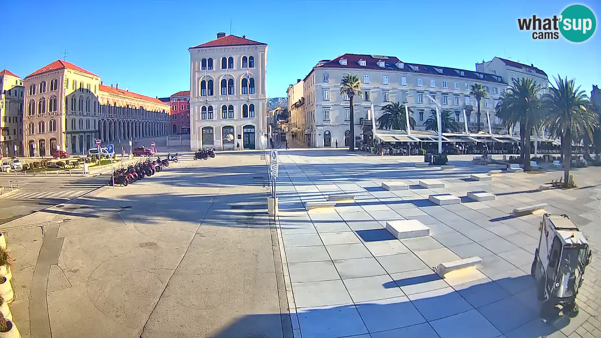 Webcam Split Riva – Prokurative | Trg Republike