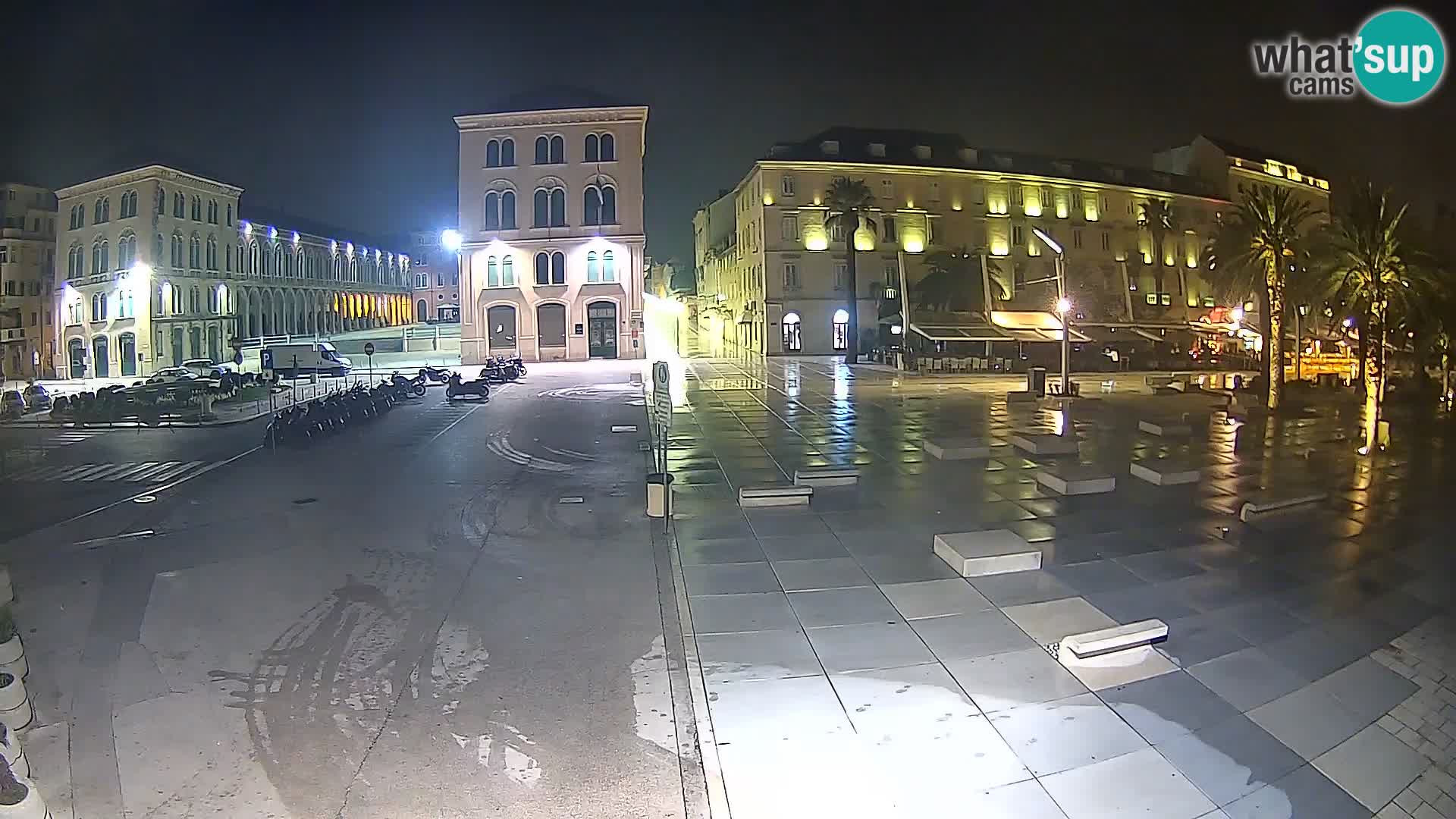 Webcam Split Riva – Prokurative | Trg Republike