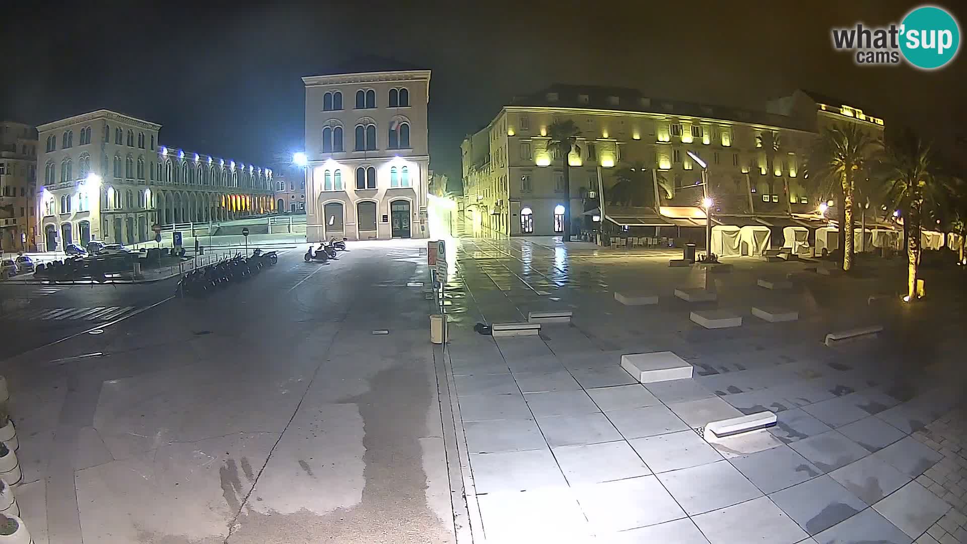 Webcam Split Riva – Prokurative | Trg Republike