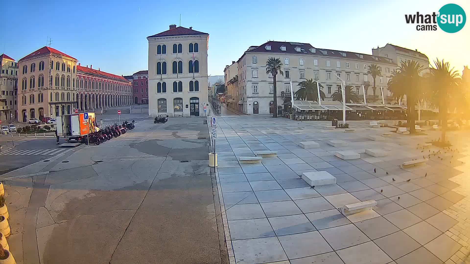 Webcam Split Riva – Prokurative | Trg Republike