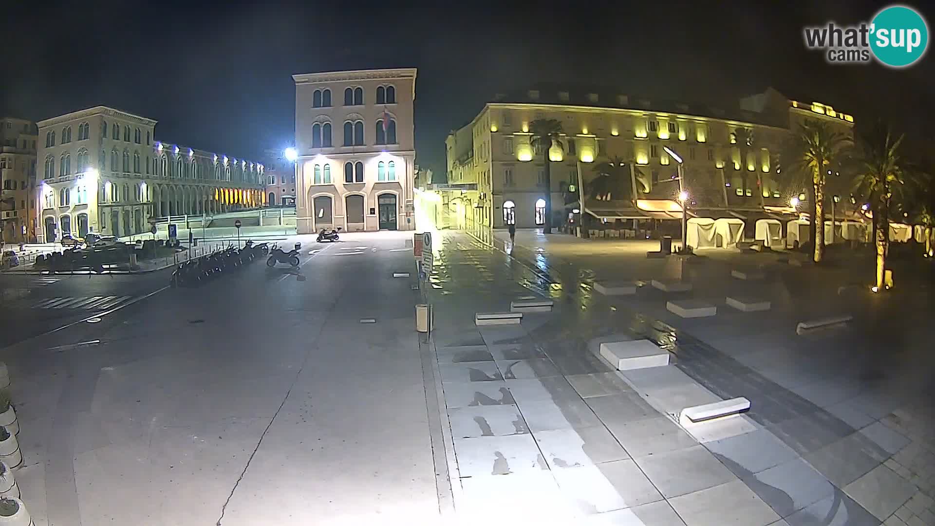 Webcam Split Riva – Prokurative | Trg Republike