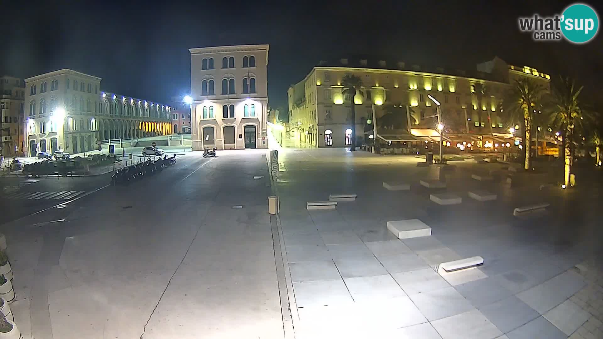 Webcam Split Riva – Prokurative | Trg Republike