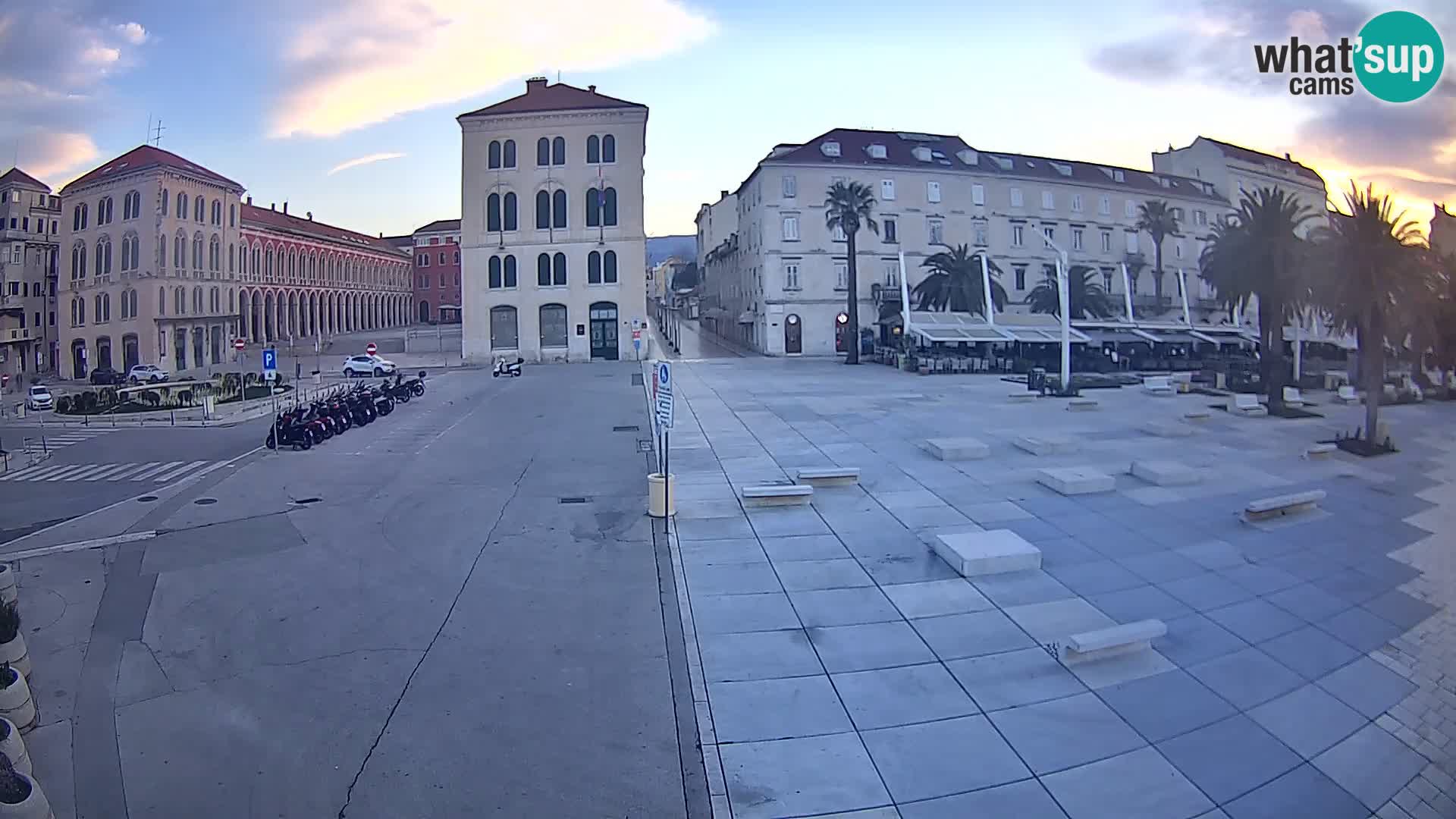 Webcam Split Riva – Prokurative | Trg Republike
