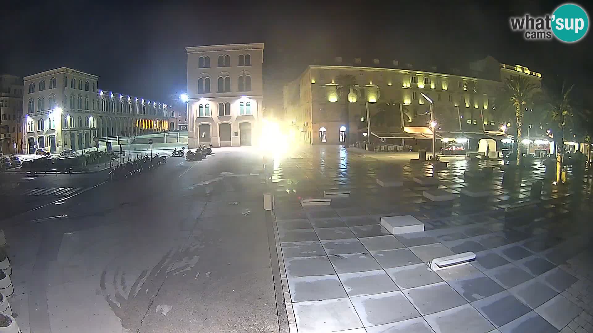 Webcam Split Riva – Prokurative | Trg Republike