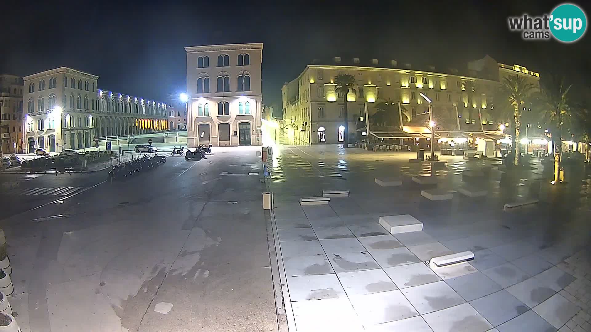 Webcam Split Riva – Prokurative | Trg Republike