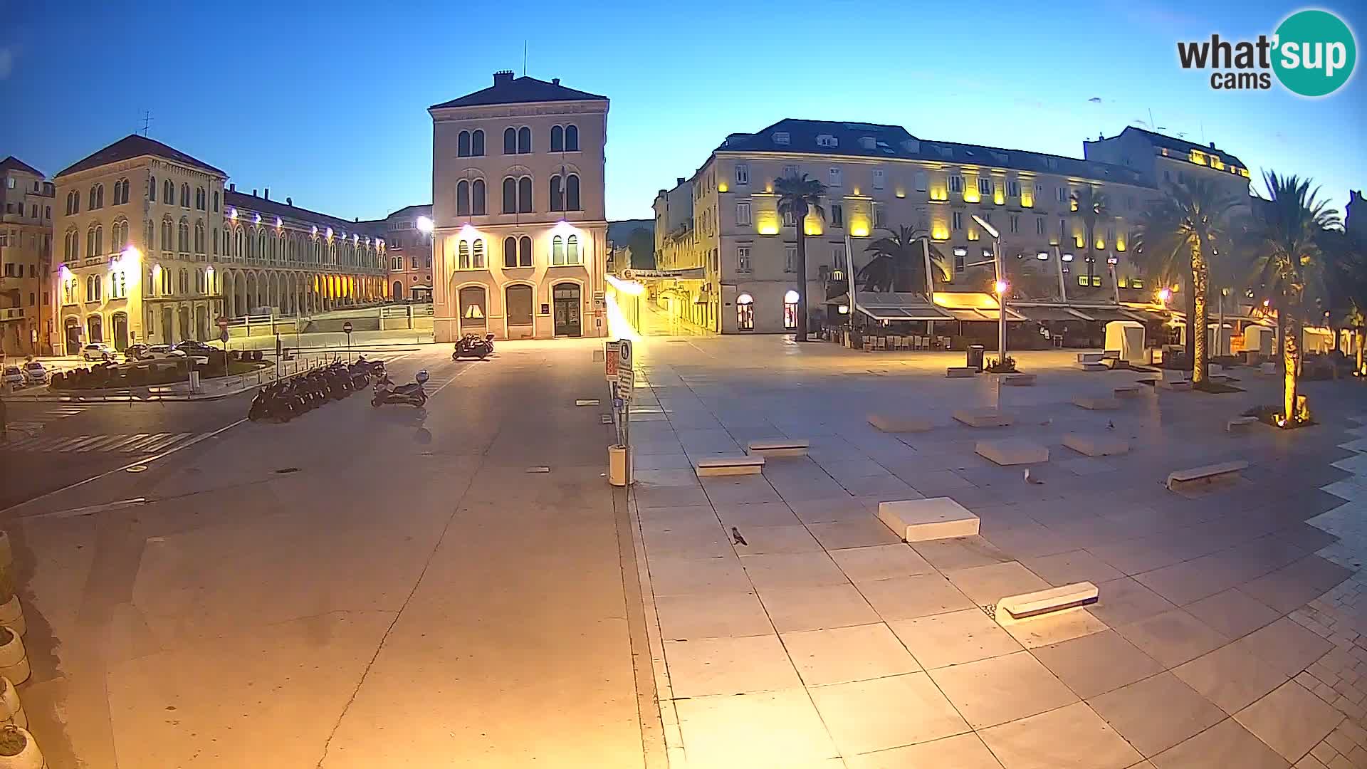 Webcam Split Riva – Prokurative | Trg Republike