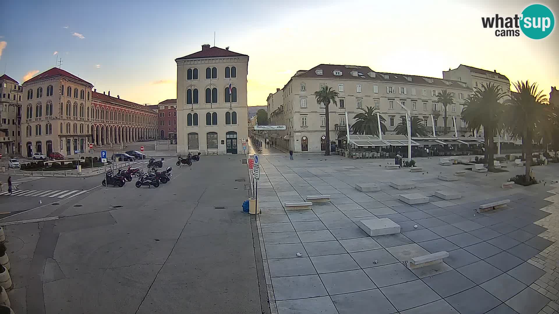 Webcam Split Riva – Prokurative | Trg Republike