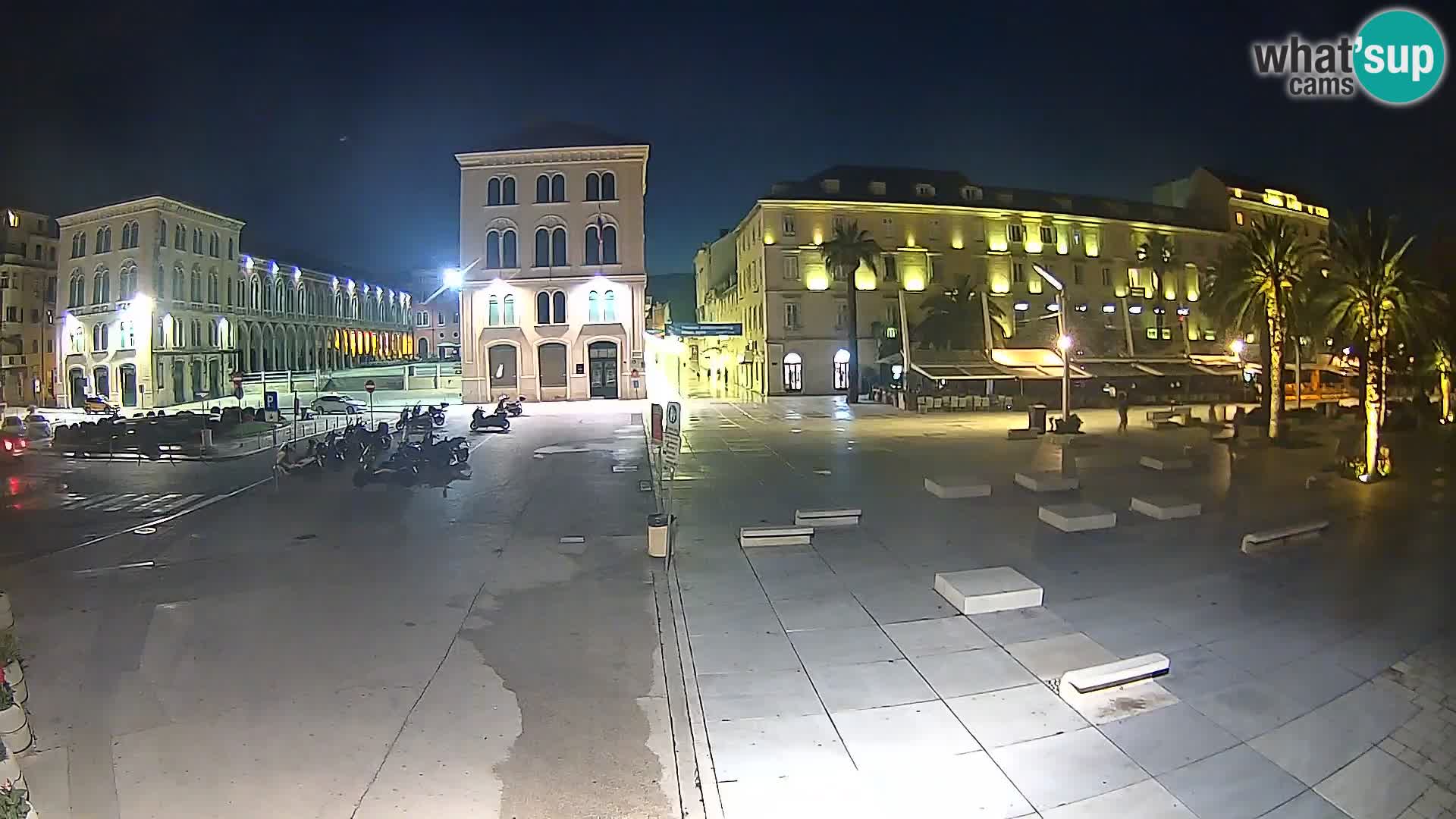 Webcam Split Riva – Prokurative | Trg Republike