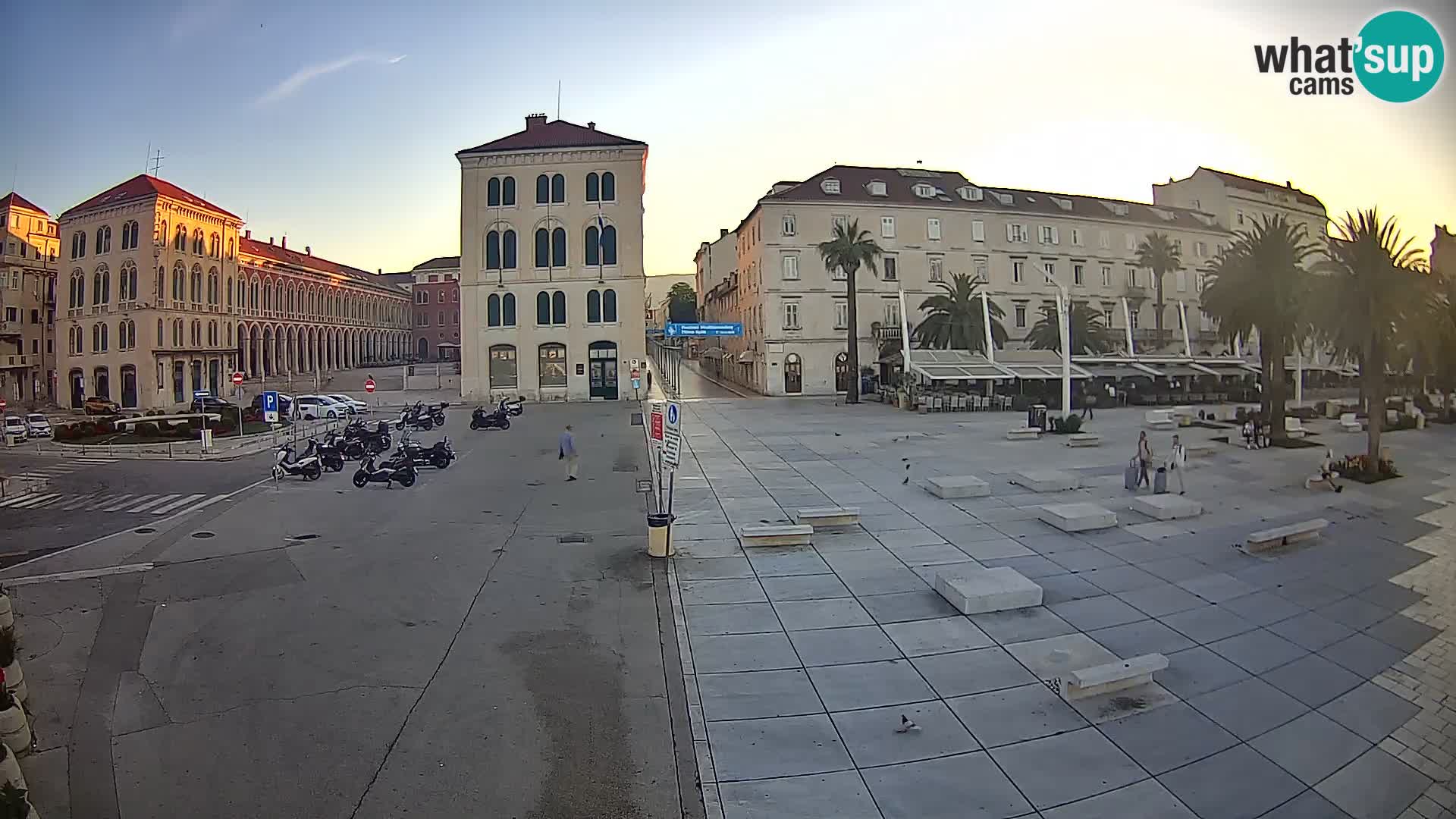 Webcam Split Riva – Prokurative | Trg Republike