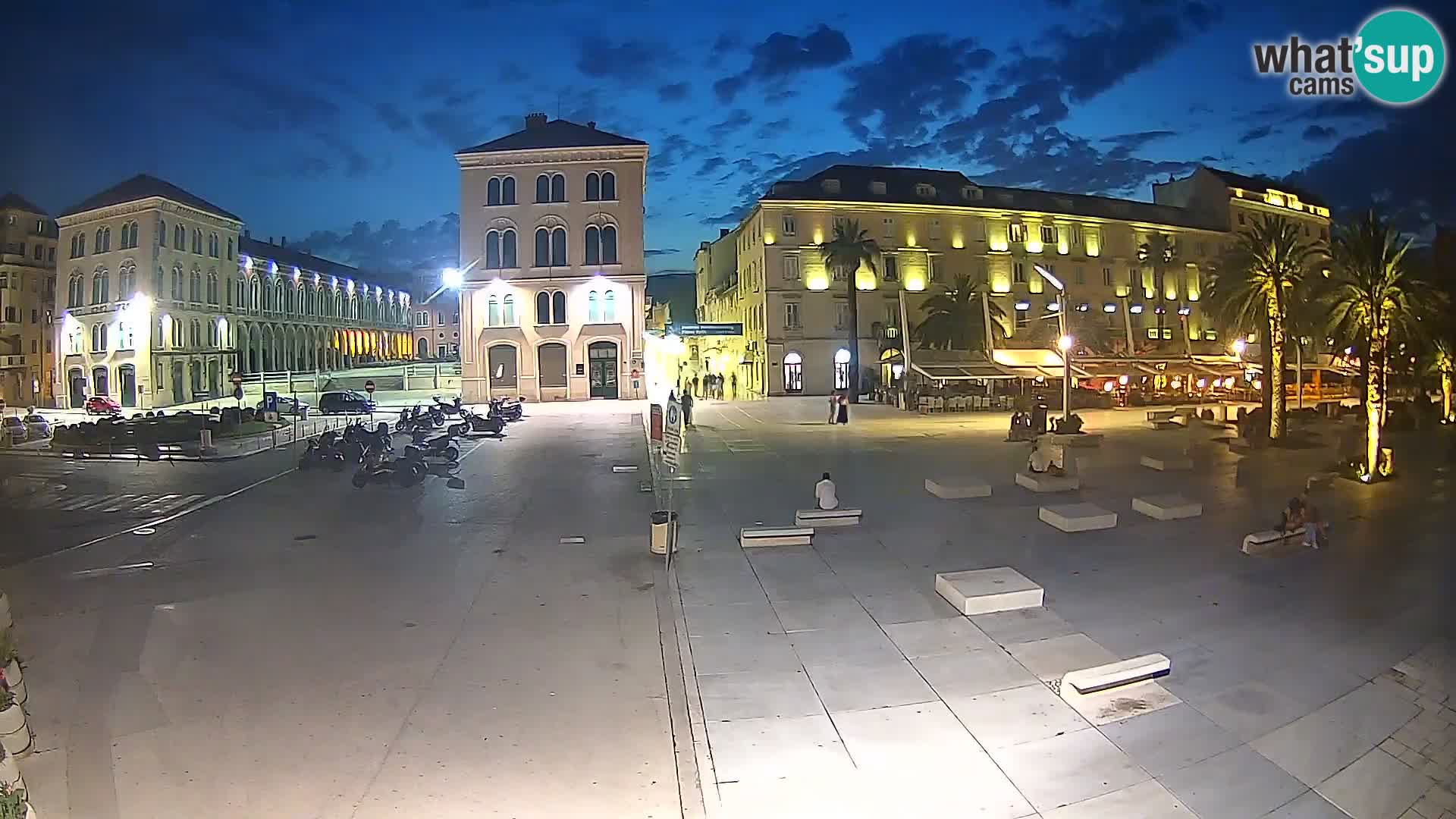 Webcam Split Riva – Prokurative | Trg Republike