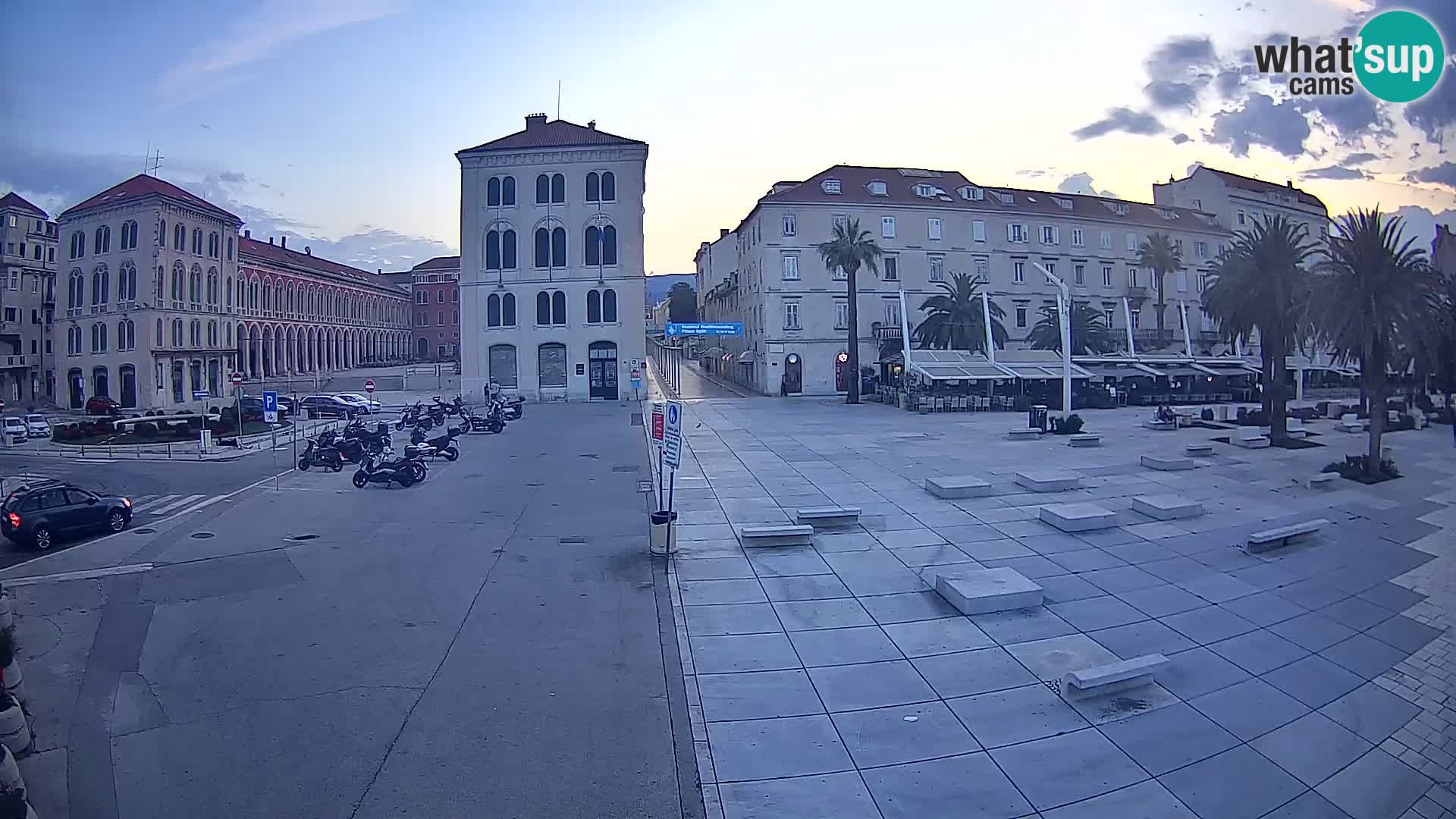 Webcam Split Riva – Prokurative | Trg Republike