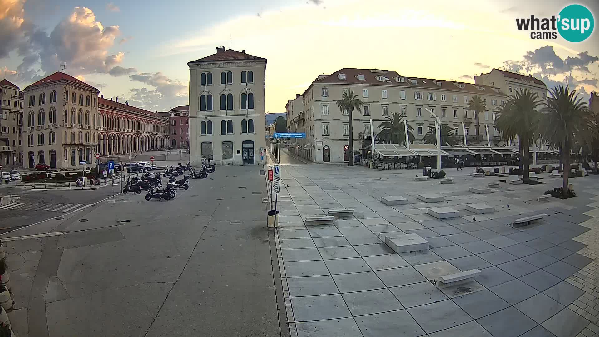 Webcam Split Riva – Prokurative | Trg Republike