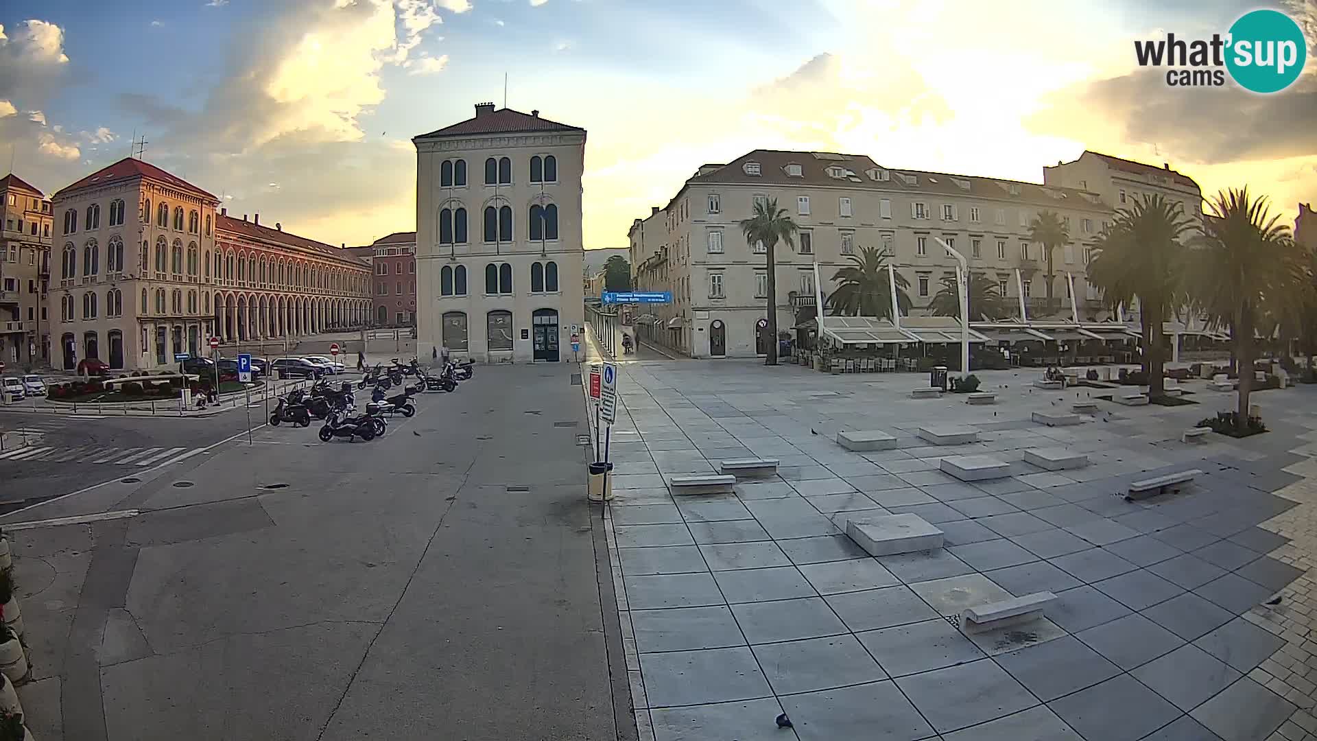 Webcam Split Riva – Prokurative | Trg Republike