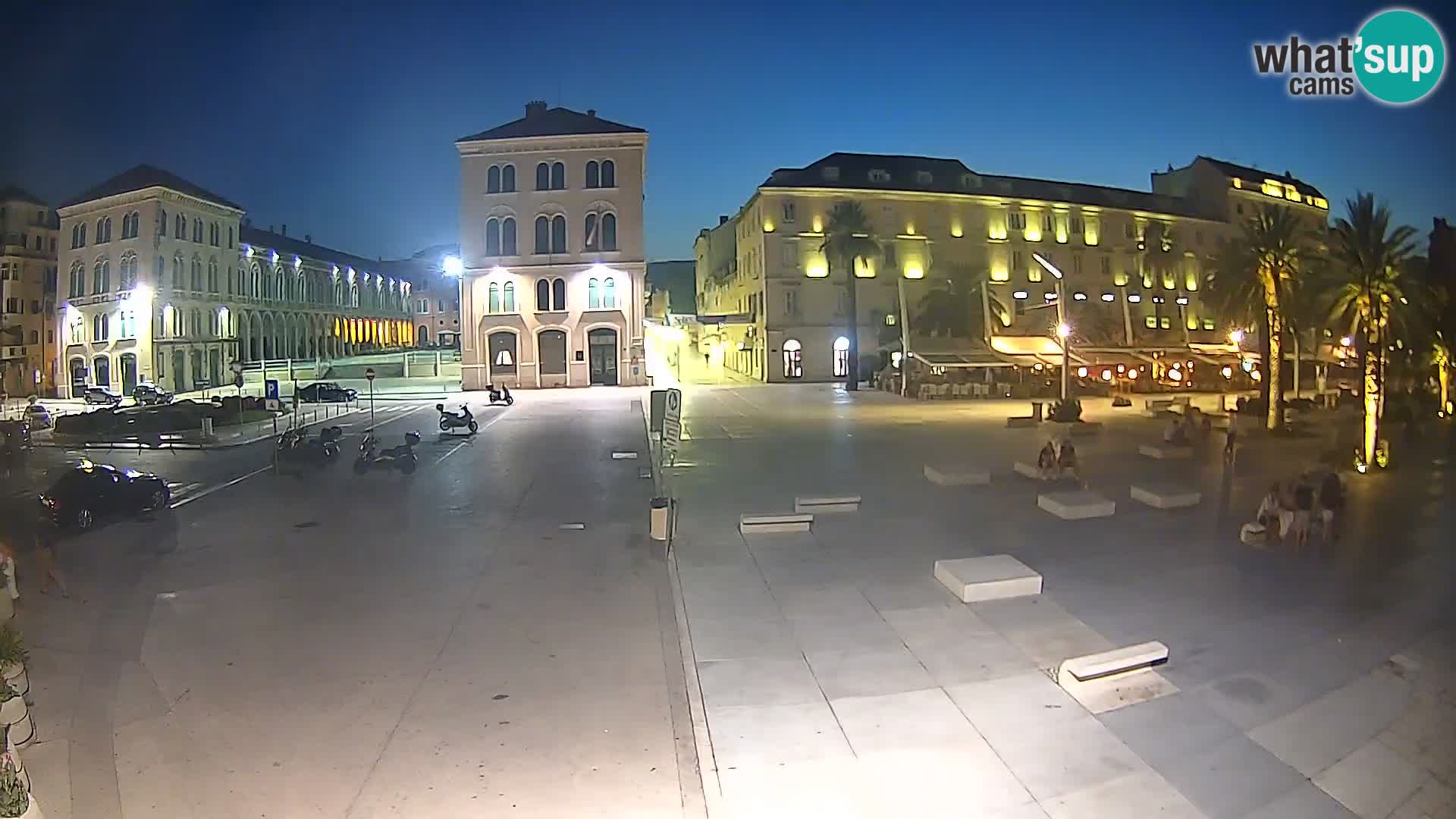 Webcam Split Riva – Prokurative | Trg Republike
