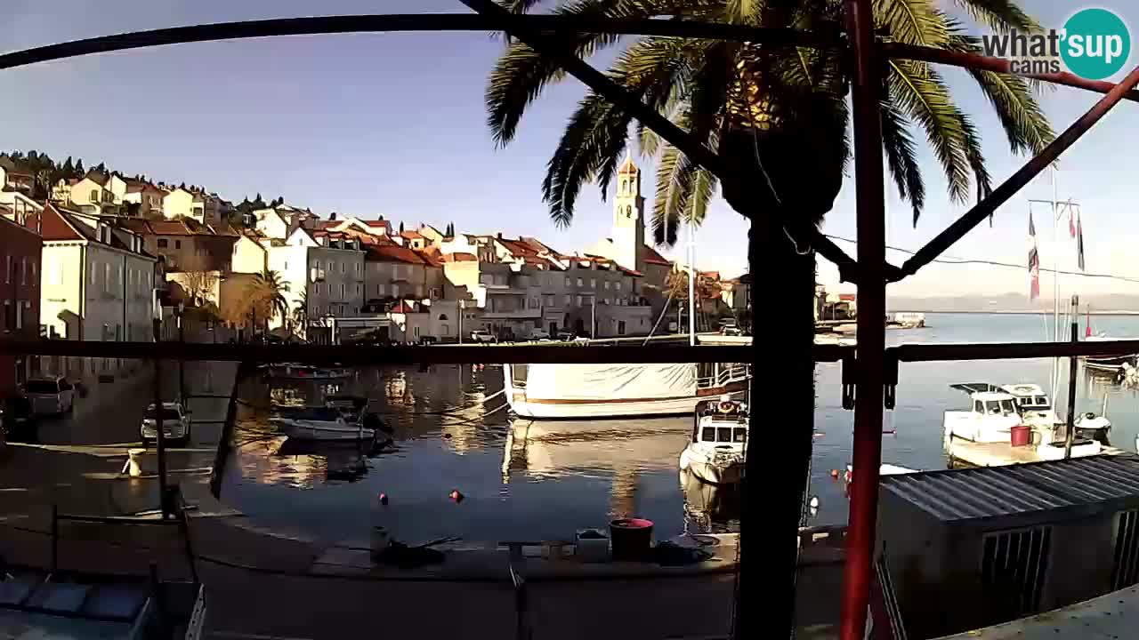 Web kamera Sutivan – otok Brač