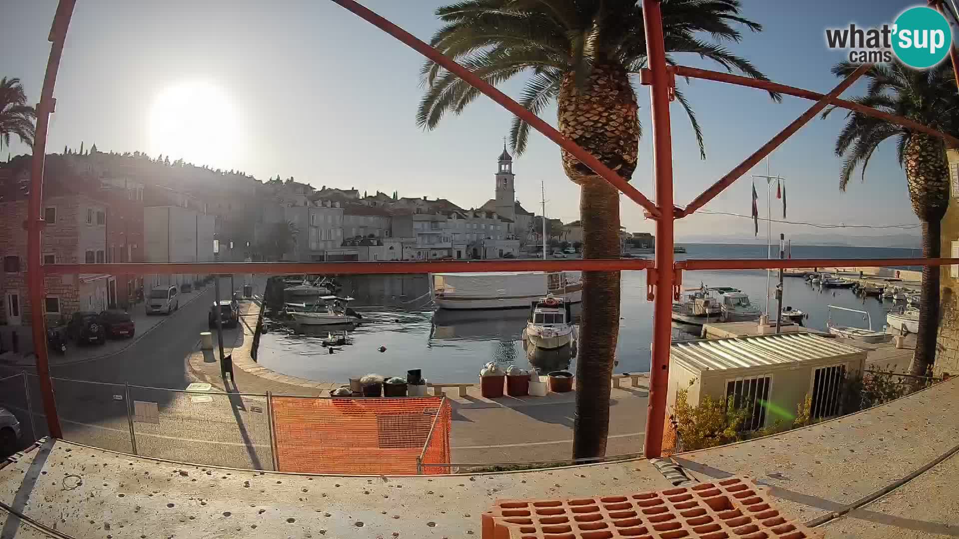Webcam Sutivan Mandrač – Liveblick von der Insel Brač