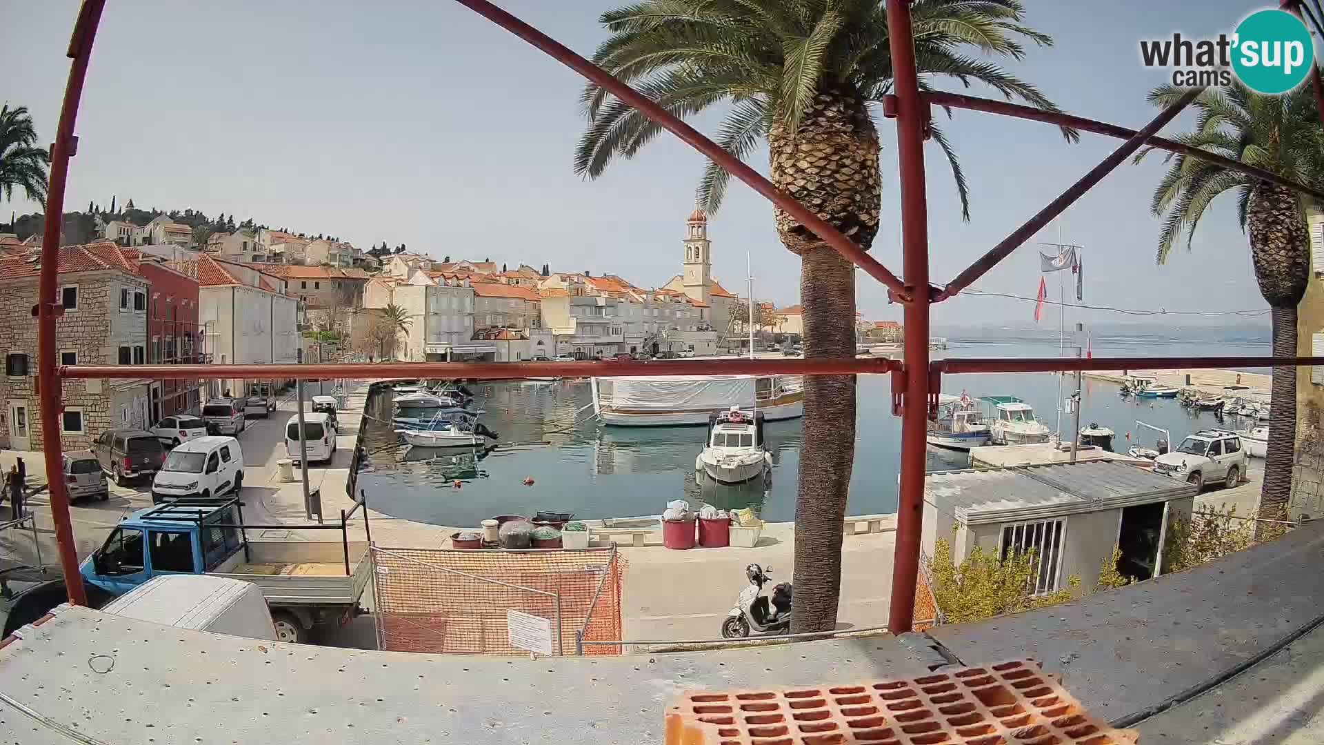 Webcam Sutivan Mandrač – Vista live dall’isola di Brač