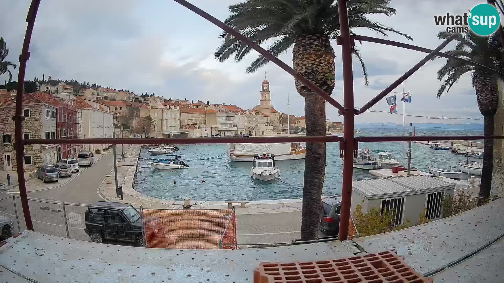 Webcam Sutivan Mandrač – Vista live dall’isola di Brač