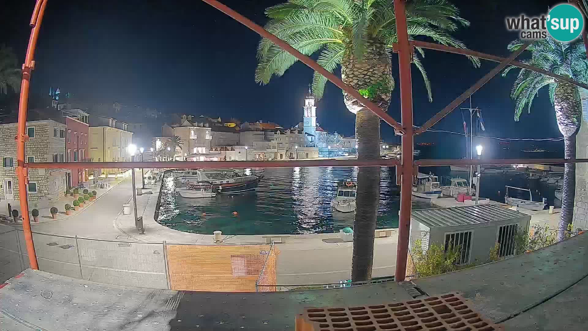 Webcam Sutivan Mandrač – Live View from Brač Island