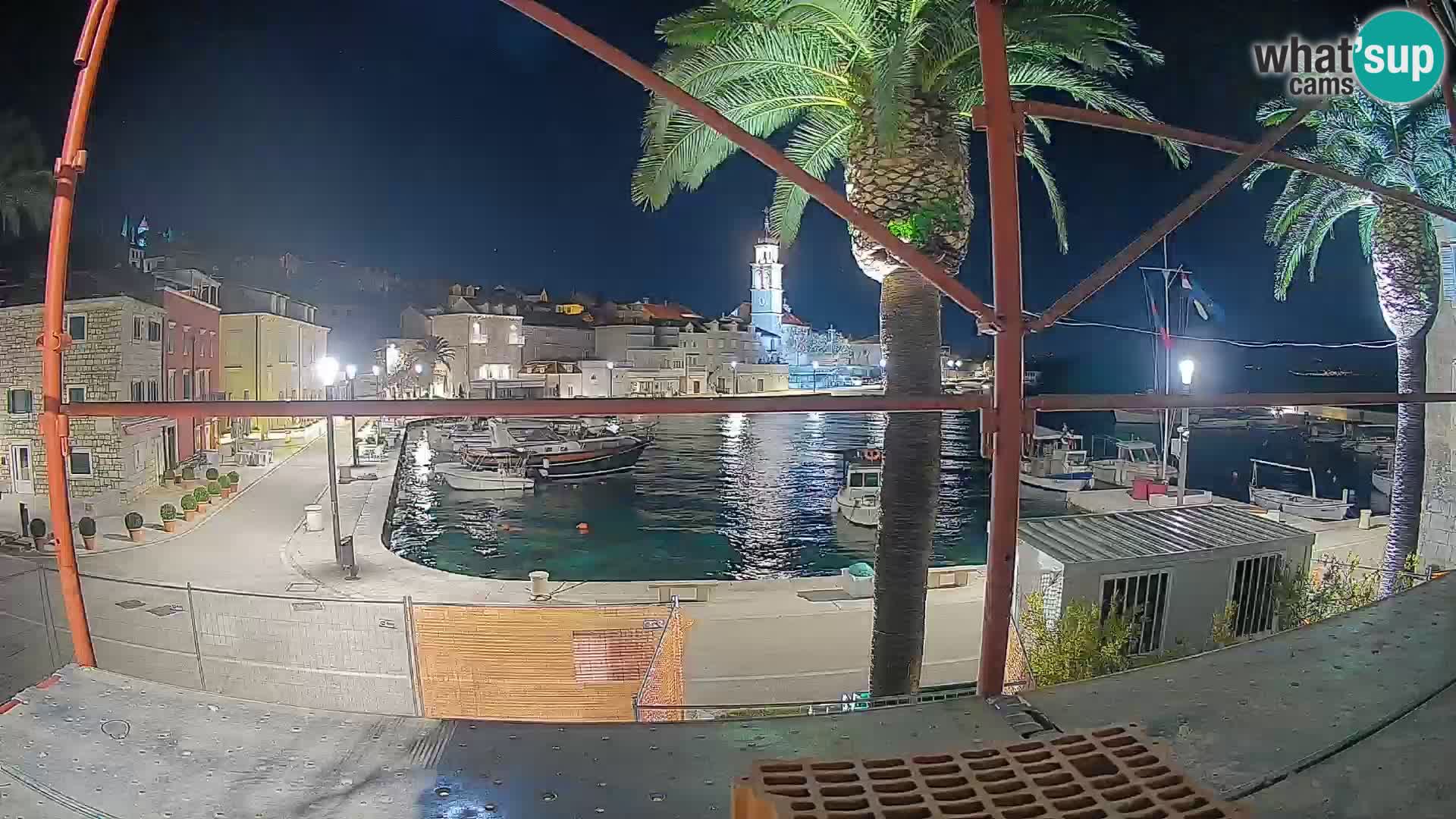 Caméra en direct Sutivan Mandrač – Vue en direct depuis l’île de Brač