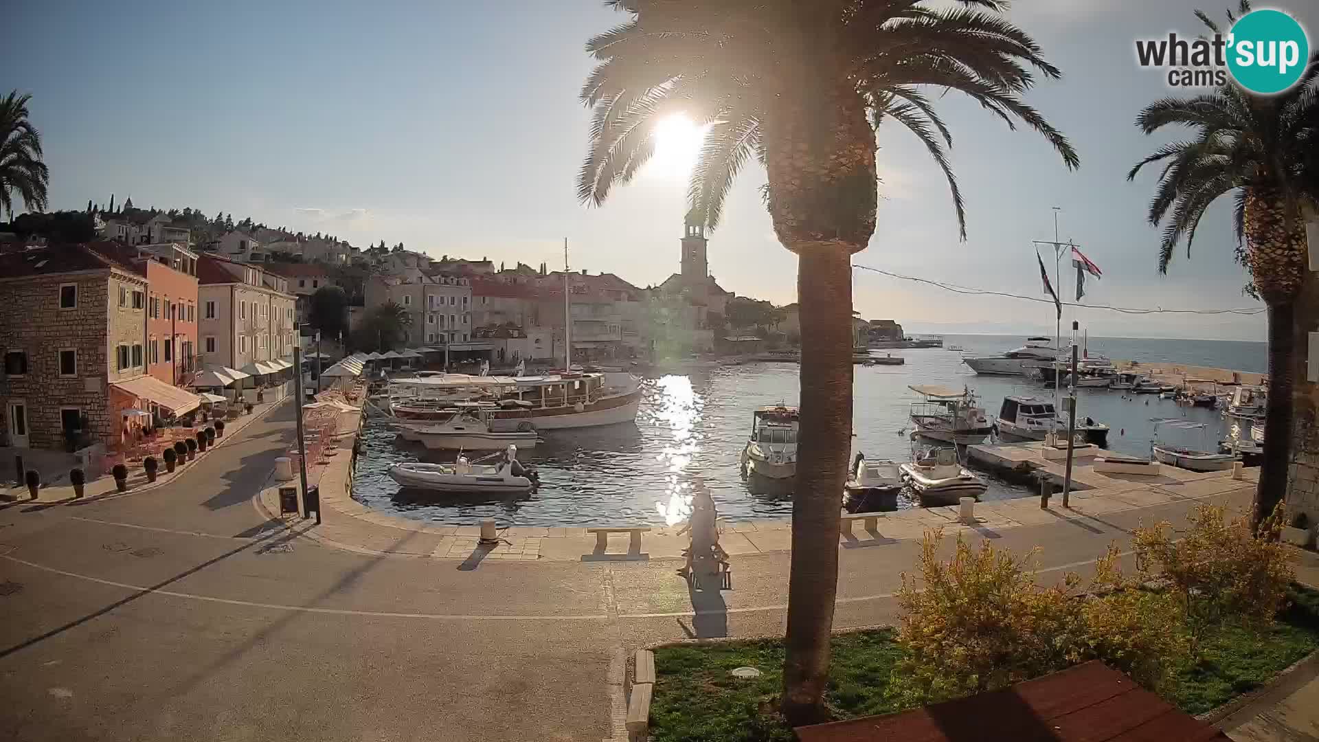Caméra en direct Sutivan Mandrač – Vue en direct depuis l’île de Brač