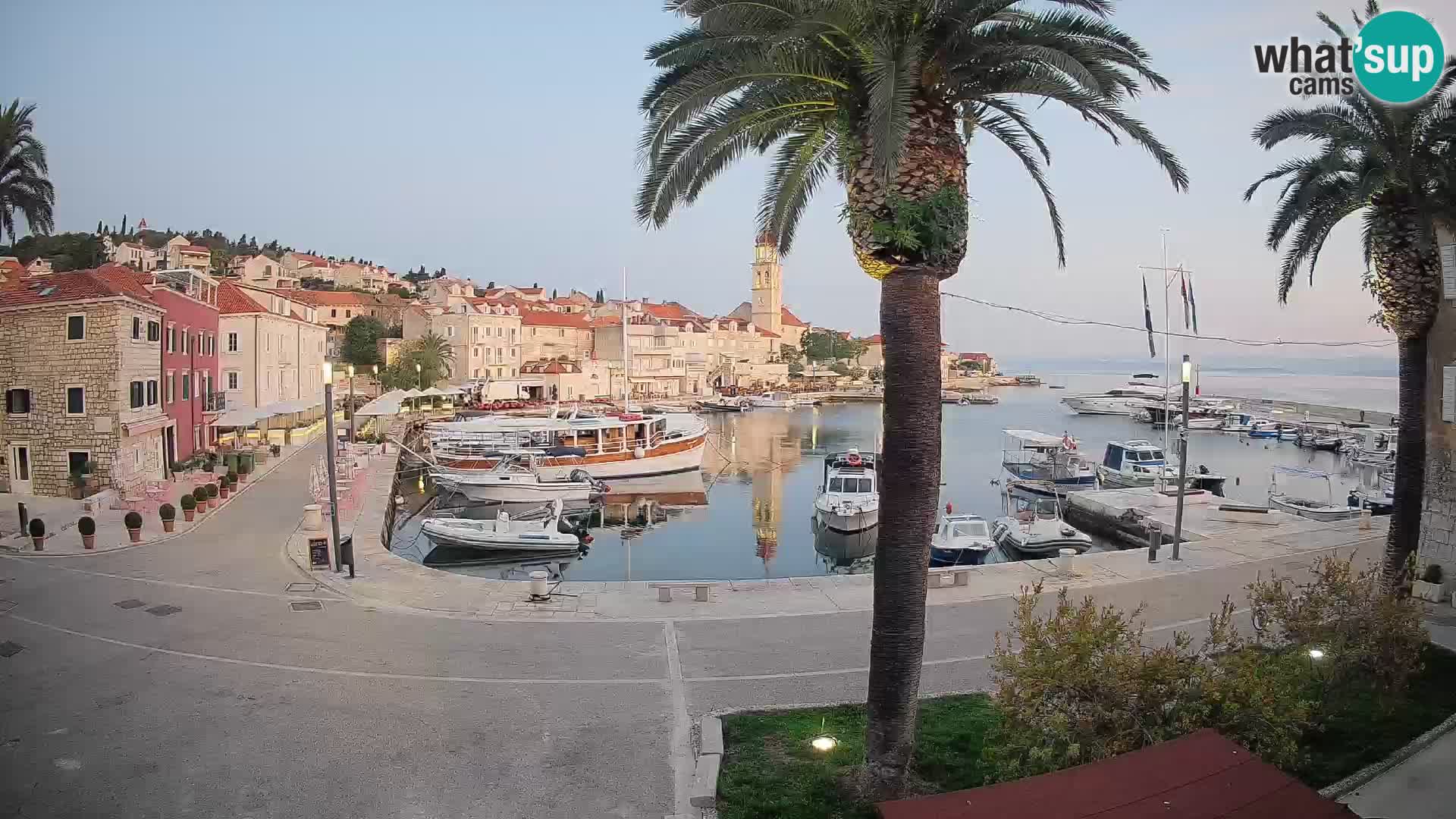 Webcam Sutivan Mandrač – Live View from Brač Island