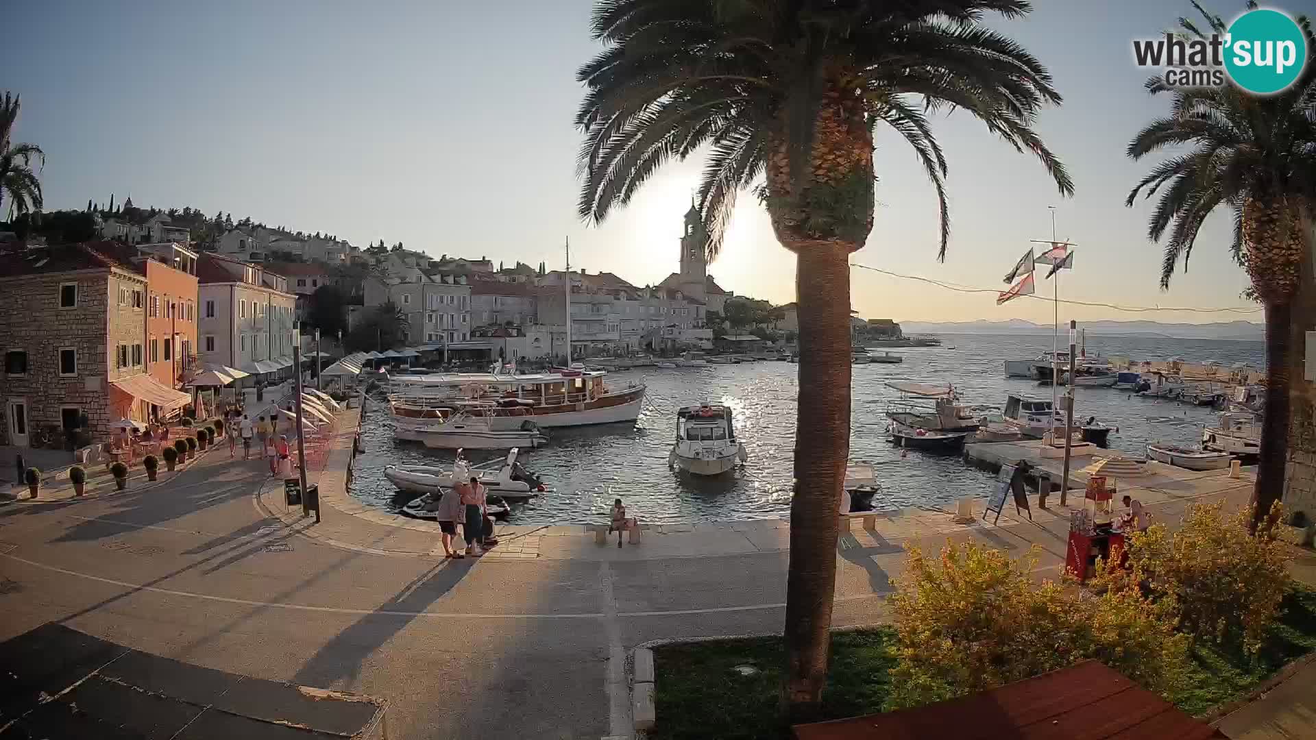 Caméra en direct Sutivan Mandrač – Vue en direct depuis l’île de Brač