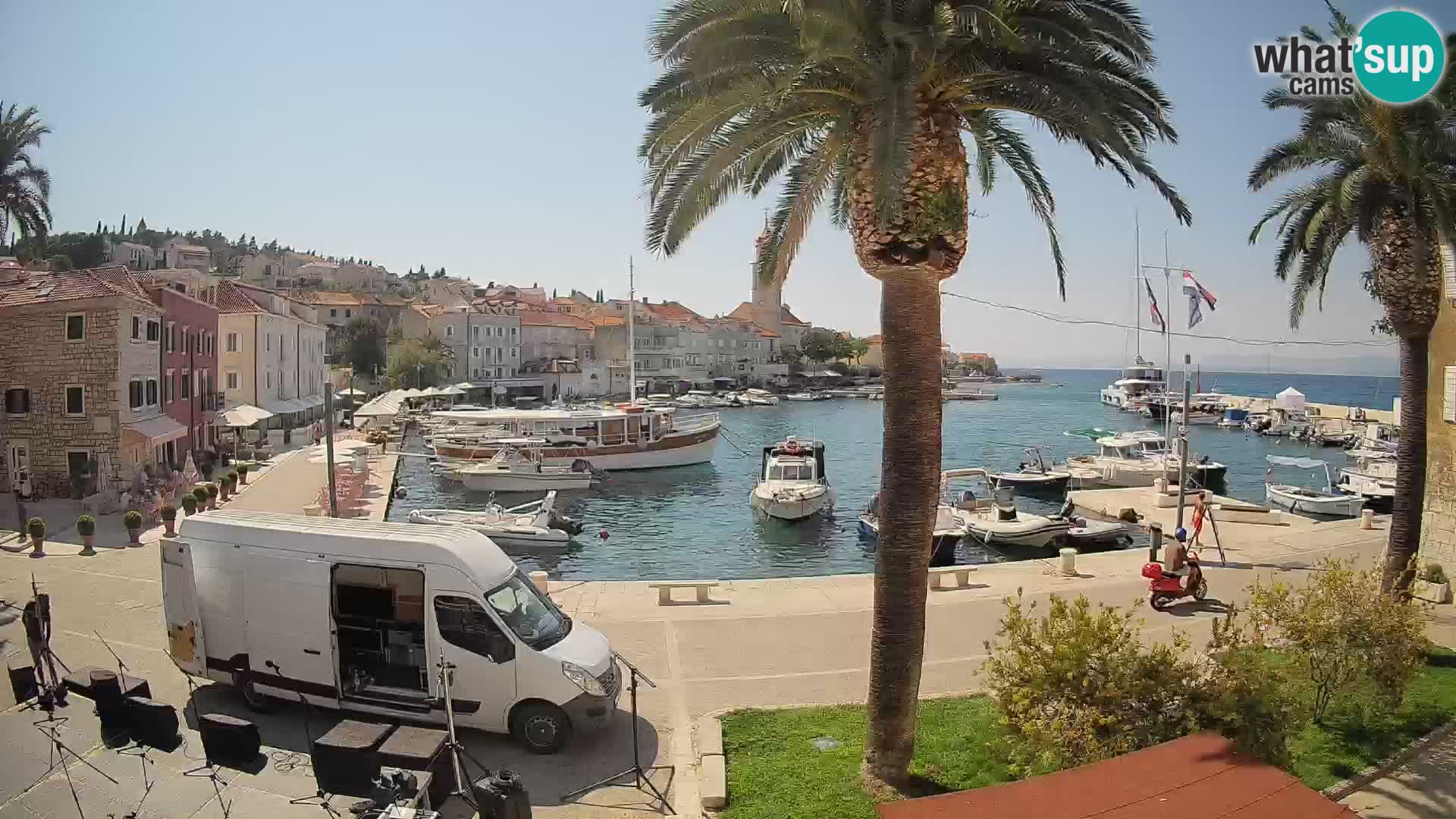 Webcam Sutivan Mandrač – Live View from Brač Island