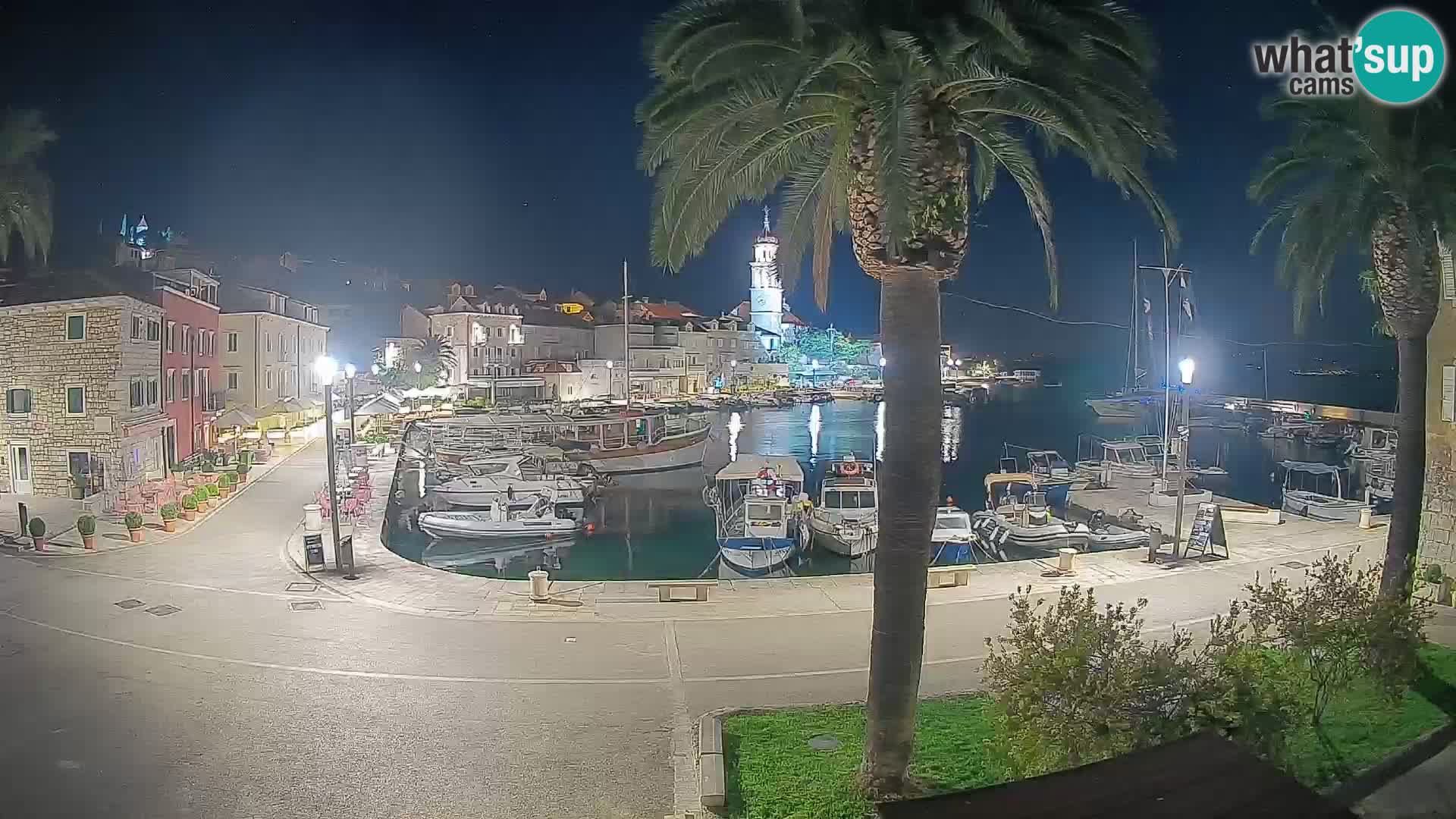 Caméra en direct Sutivan Mandrač – Vue en direct depuis l’île de Brač
