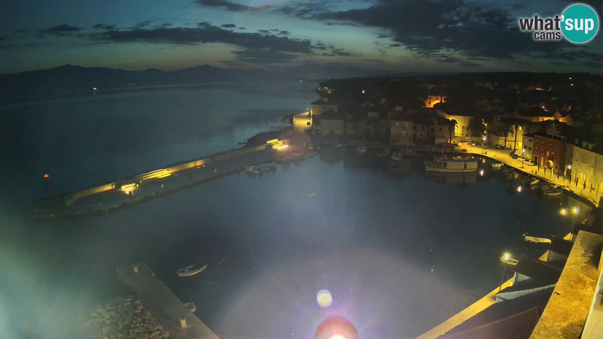 Web kamera Sutivan panorama – Pogled uživo s otoka Brača