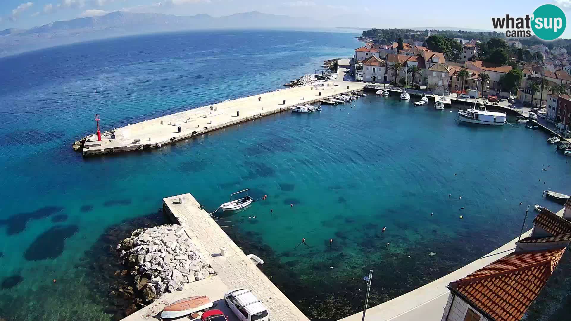 Spletna kamera Sutivan panorama – pogled v živo z otoka Brač