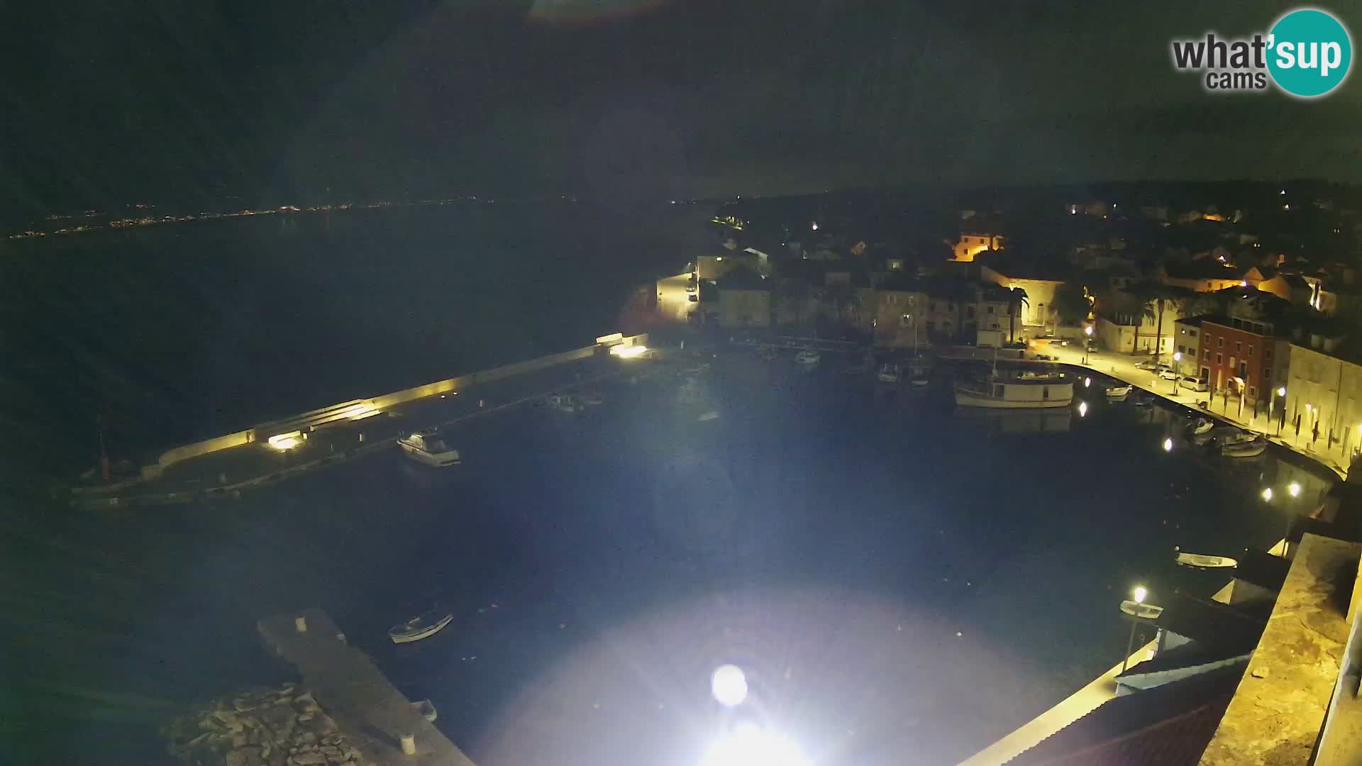 Spletna kamera Sutivan panorama – pogled v živo z otoka Brač