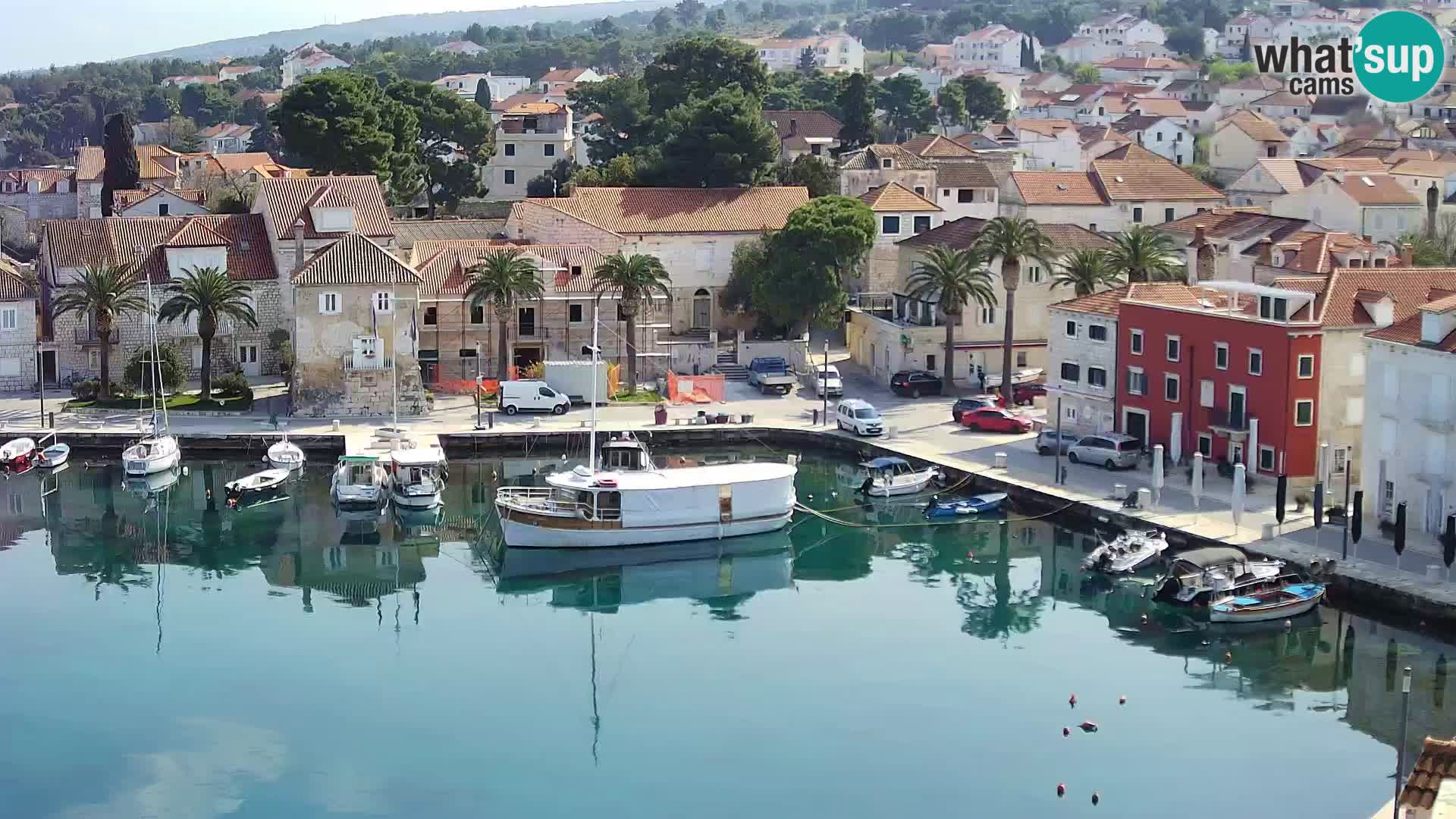Spletna kamera Sutivan panorama – pogled v živo z otoka Brač