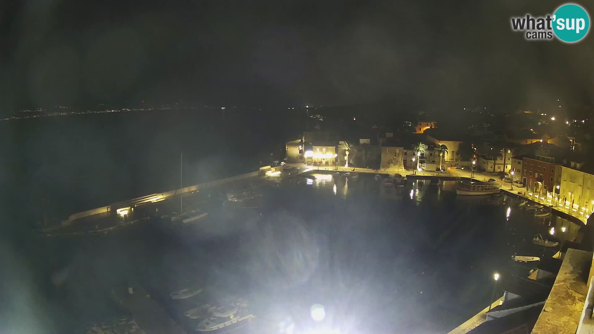 Spletna kamera Sutivan panorama – pogled v živo z otoka Brač