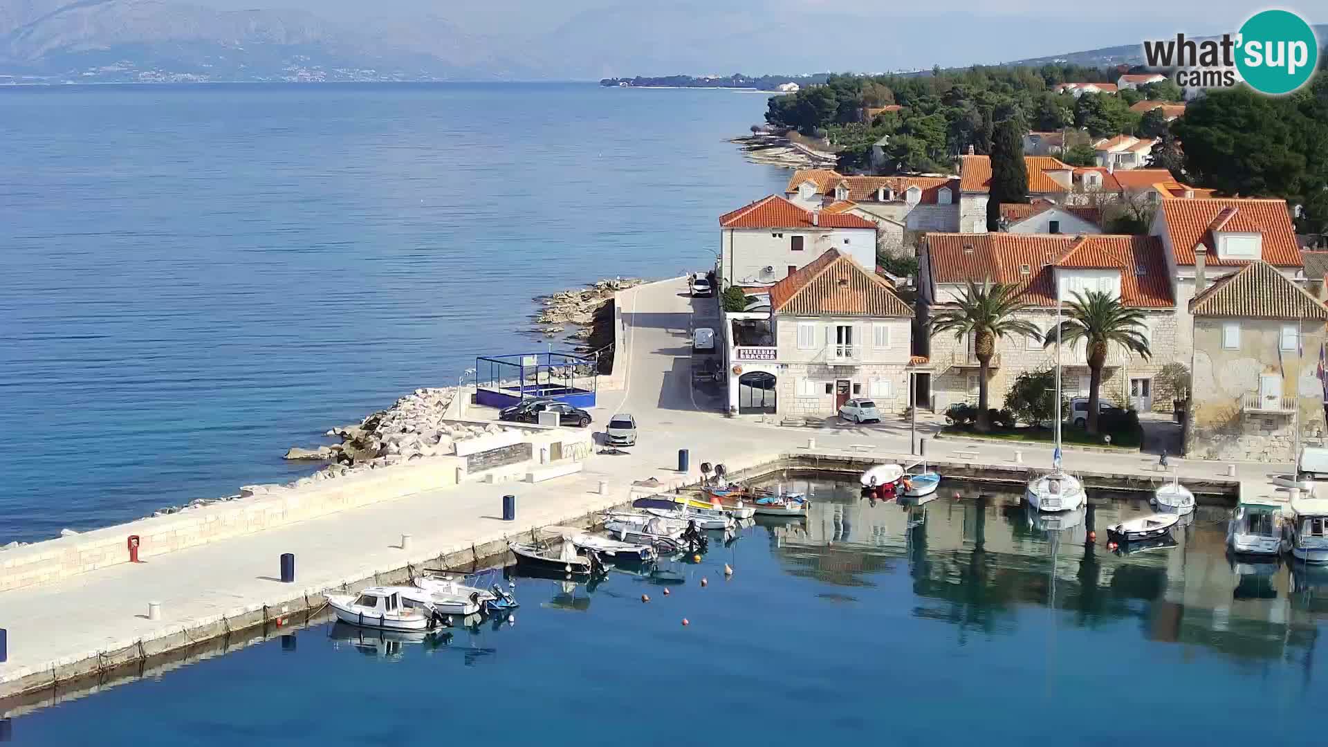 Spletna kamera Sutivan panorama – pogled v živo z otoka Brač