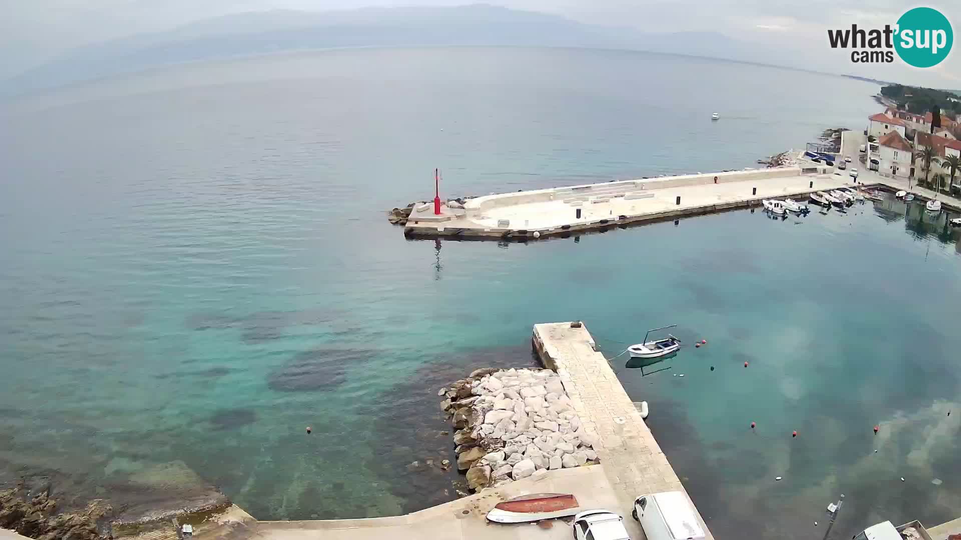 Spletna kamera Sutivan panorama – pogled v živo z otoka Brač