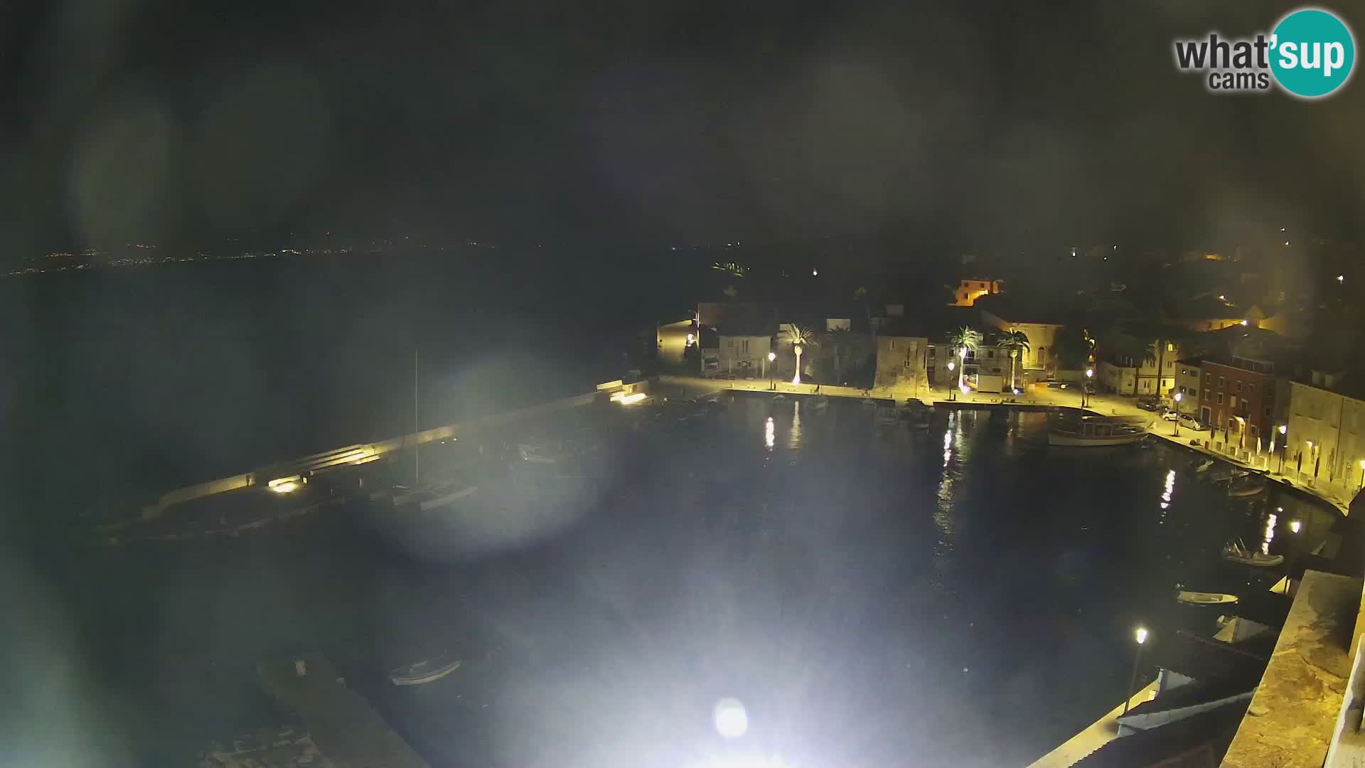 Spletna kamera Sutivan panorama – pogled v živo z otoka Brač