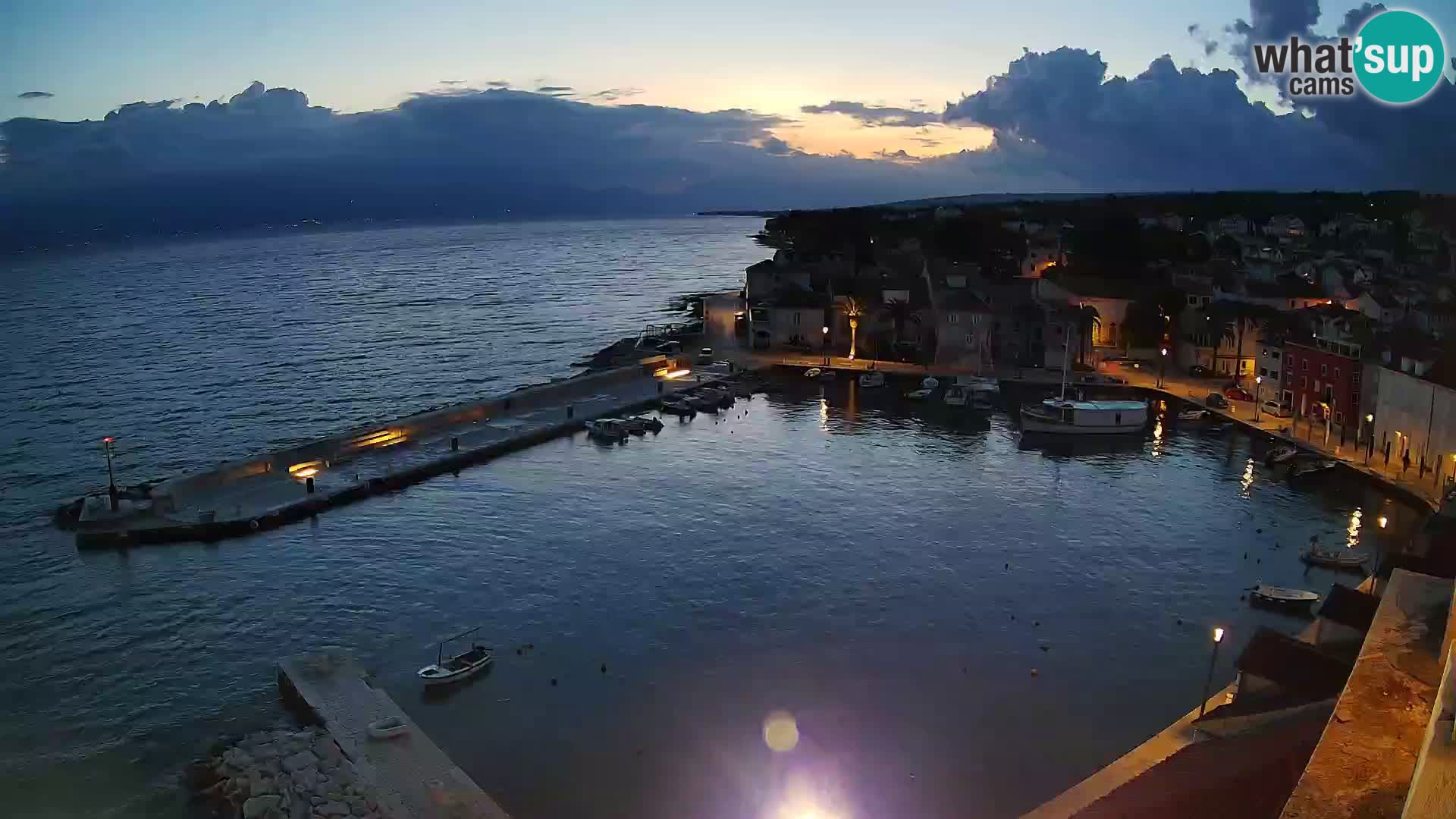 Web kamera Sutivan panorama – Pogled uživo s otoka Brača