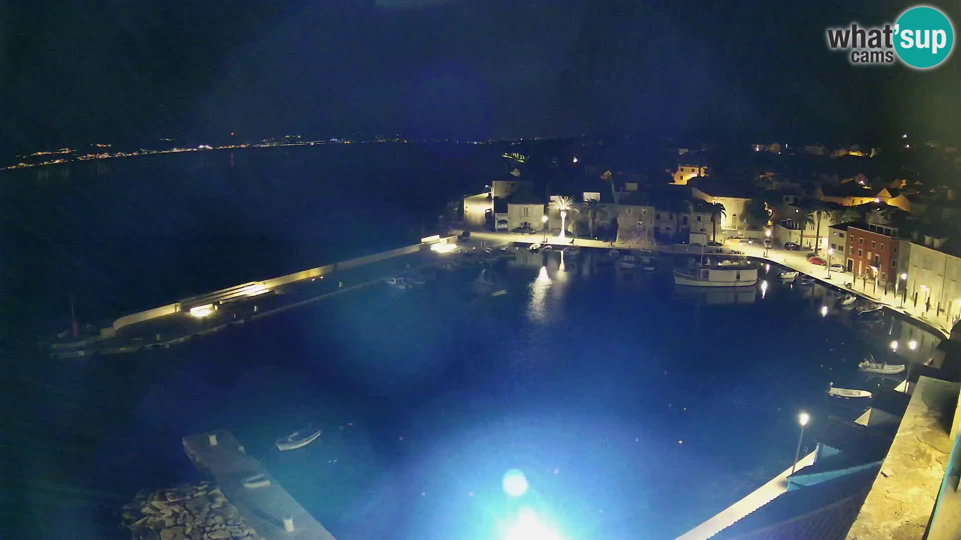 Web kamera Sutivan panorama – Pogled uživo s otoka Brača