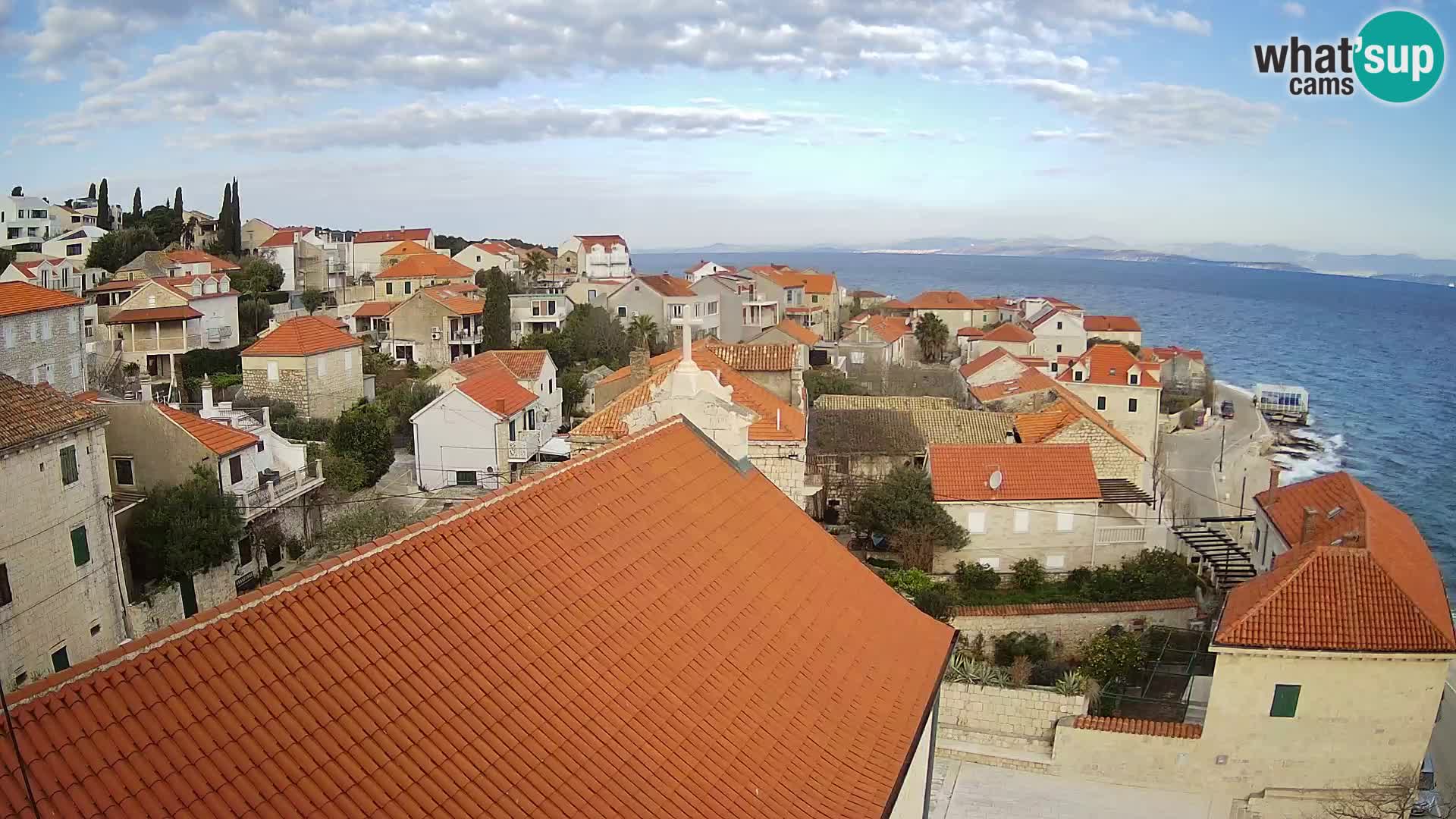 Spletna kamera Sutivan panorama – pogled v živo z otoka Brač