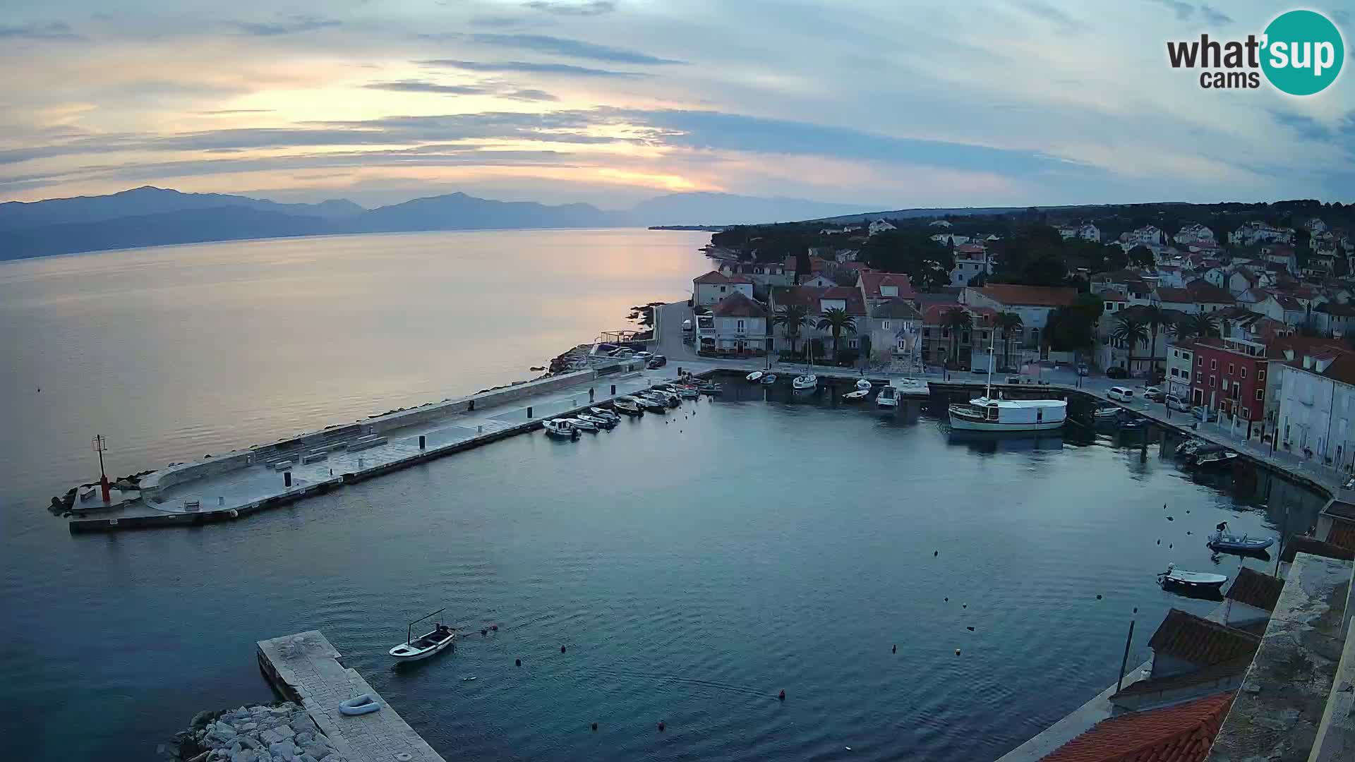 Web kamera Sutivan panorama – Pogled uživo s otoka Brača