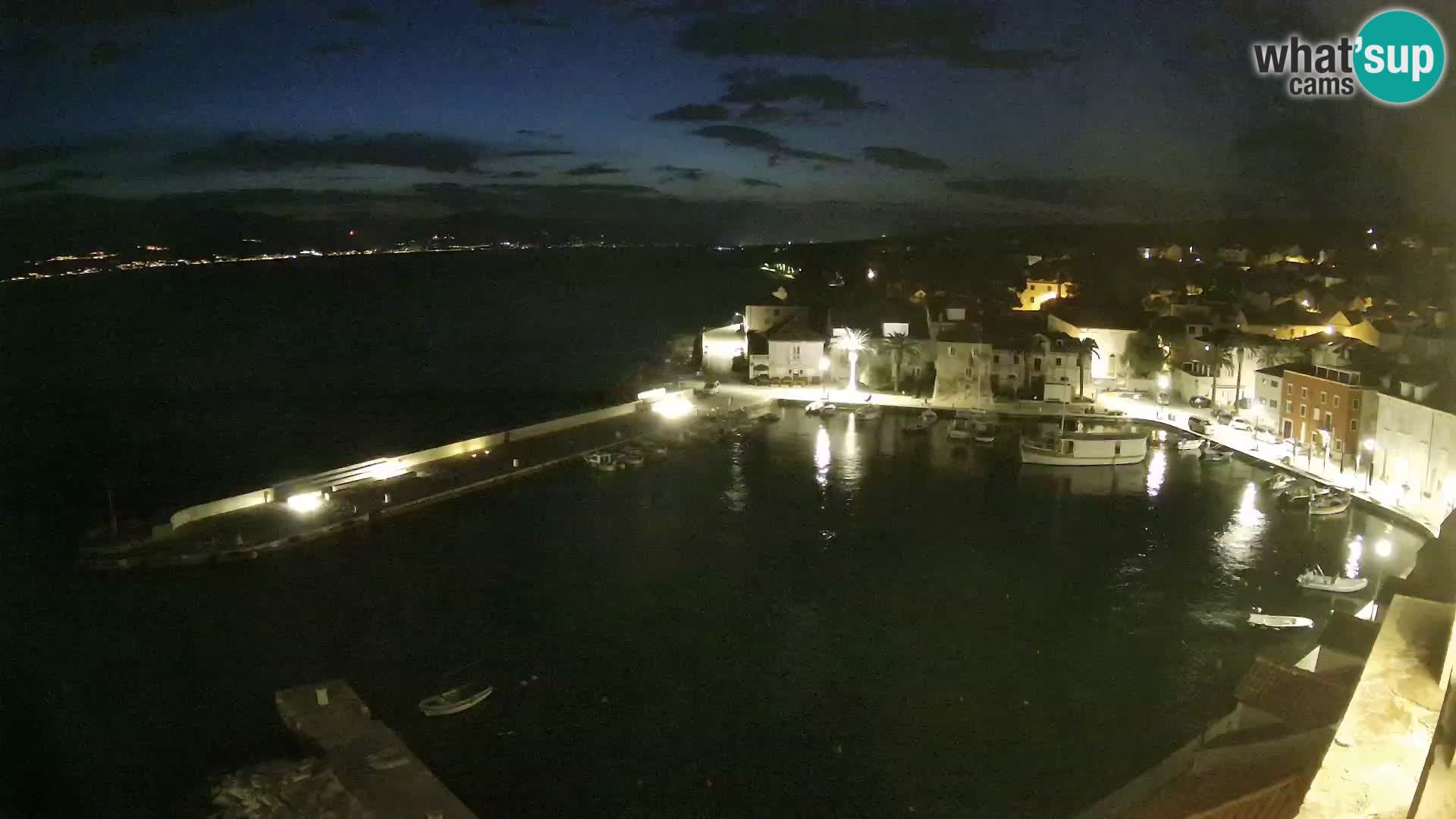 Spletna kamera Sutivan panorama – pogled v živo z otoka Brač