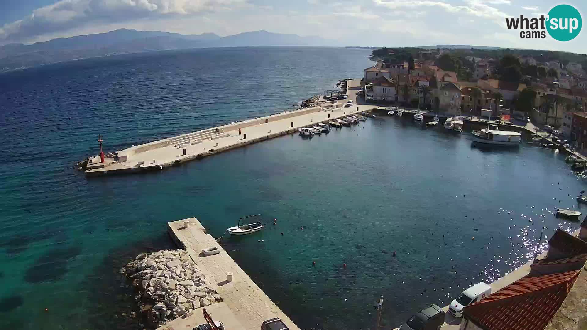 Web kamera Sutivan panorama – Pogled uživo s otoka Brača