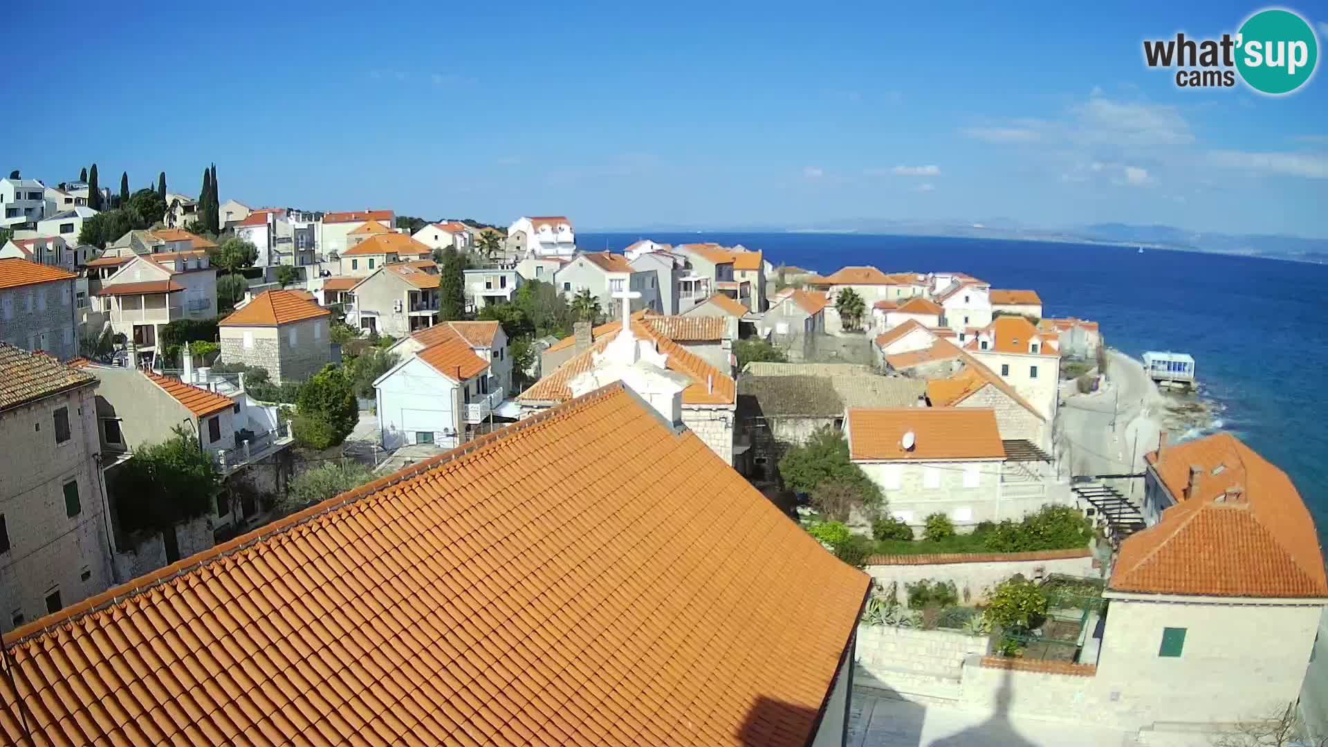 Spletna kamera Sutivan panorama – pogled v živo z otoka Brač