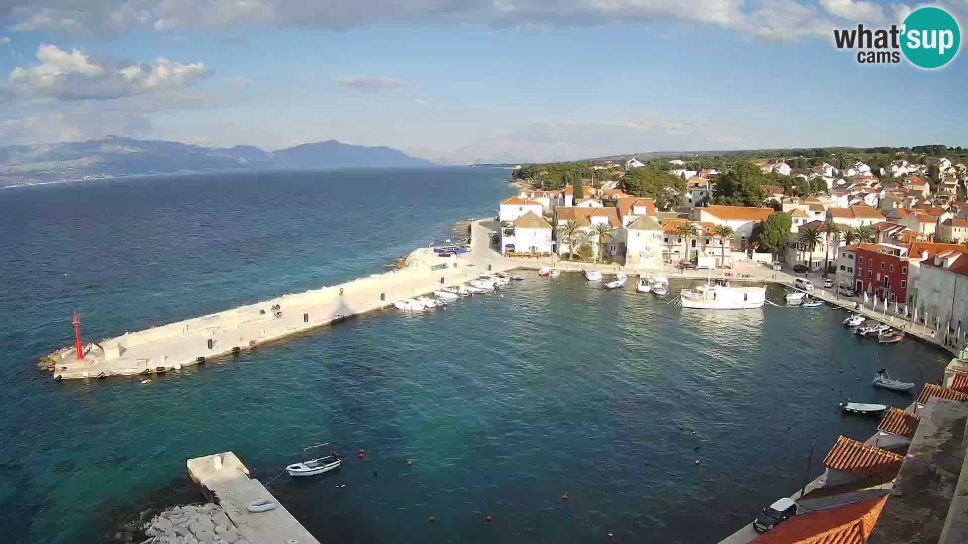 Spletna kamera Sutivan panorama – pogled v živo z otoka Brač