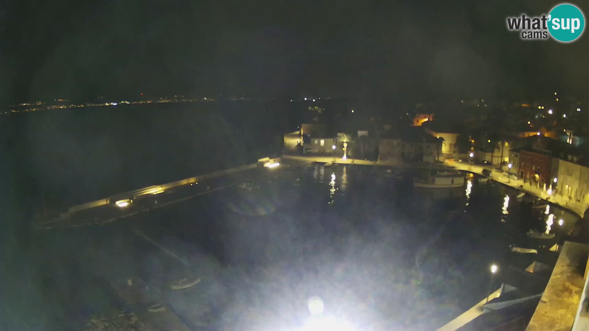 Spletna kamera Sutivan panorama – pogled v živo z otoka Brač