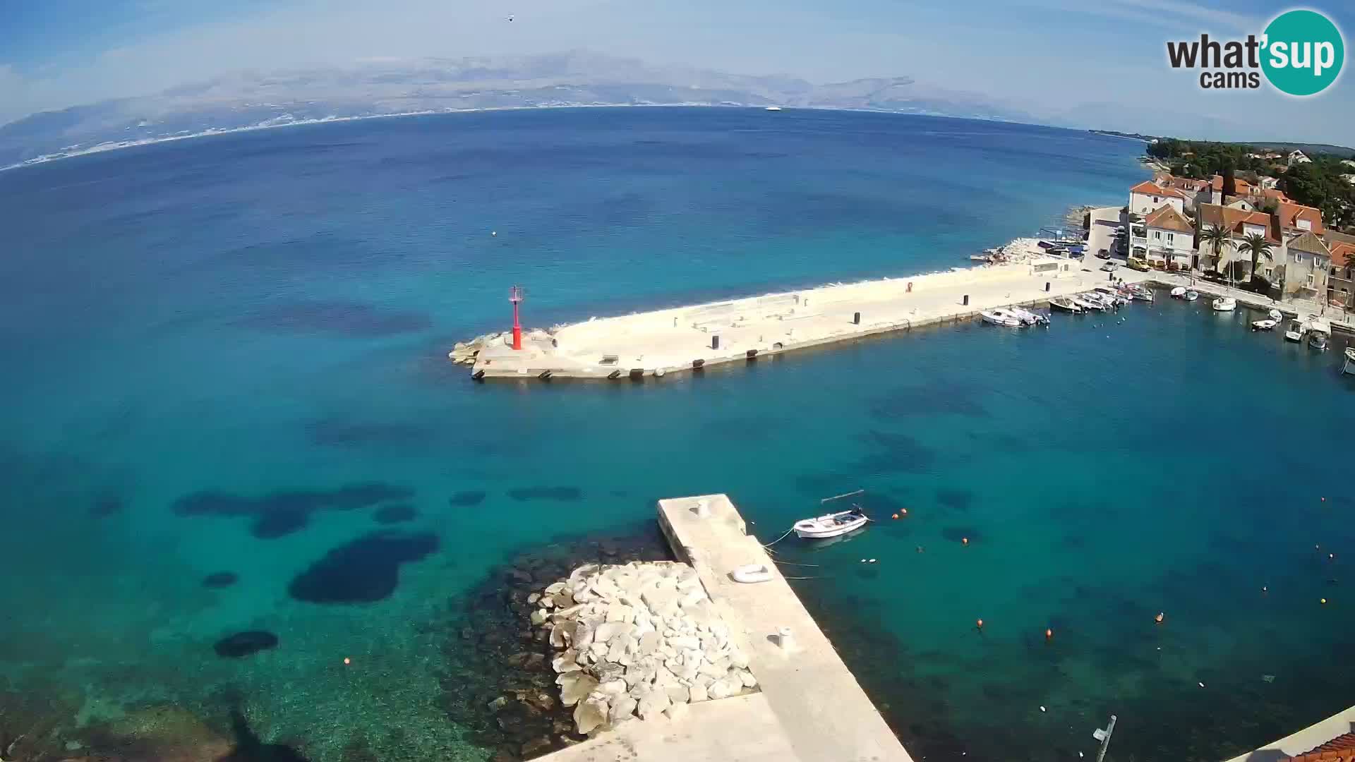 Spletna kamera Sutivan panorama – pogled v živo z otoka Brač