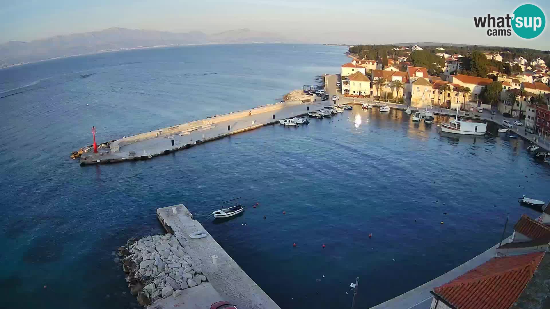 Web kamera Sutivan panorama – Pogled uživo s otoka Brača